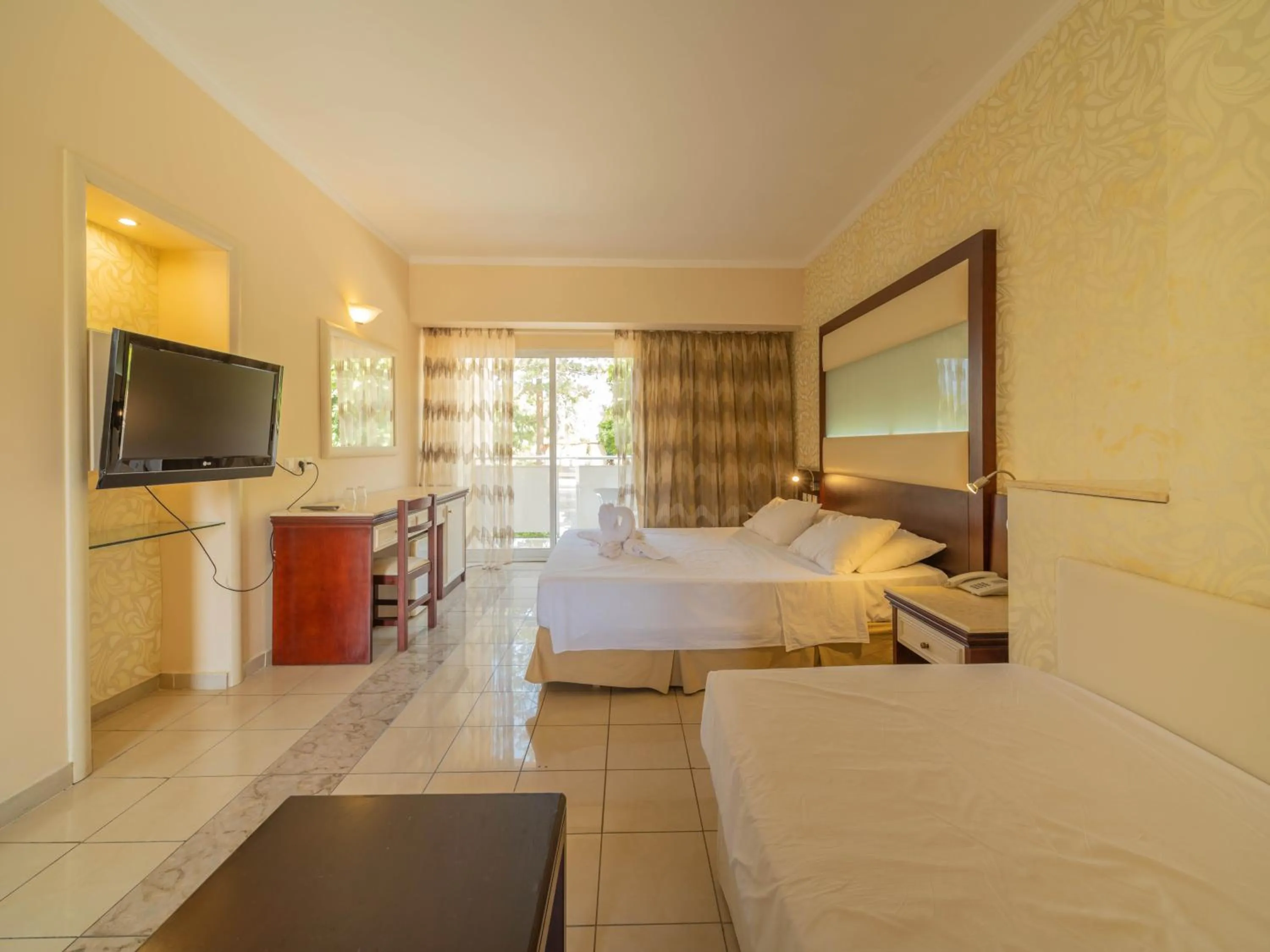 Bed in Sunshine Rhodes