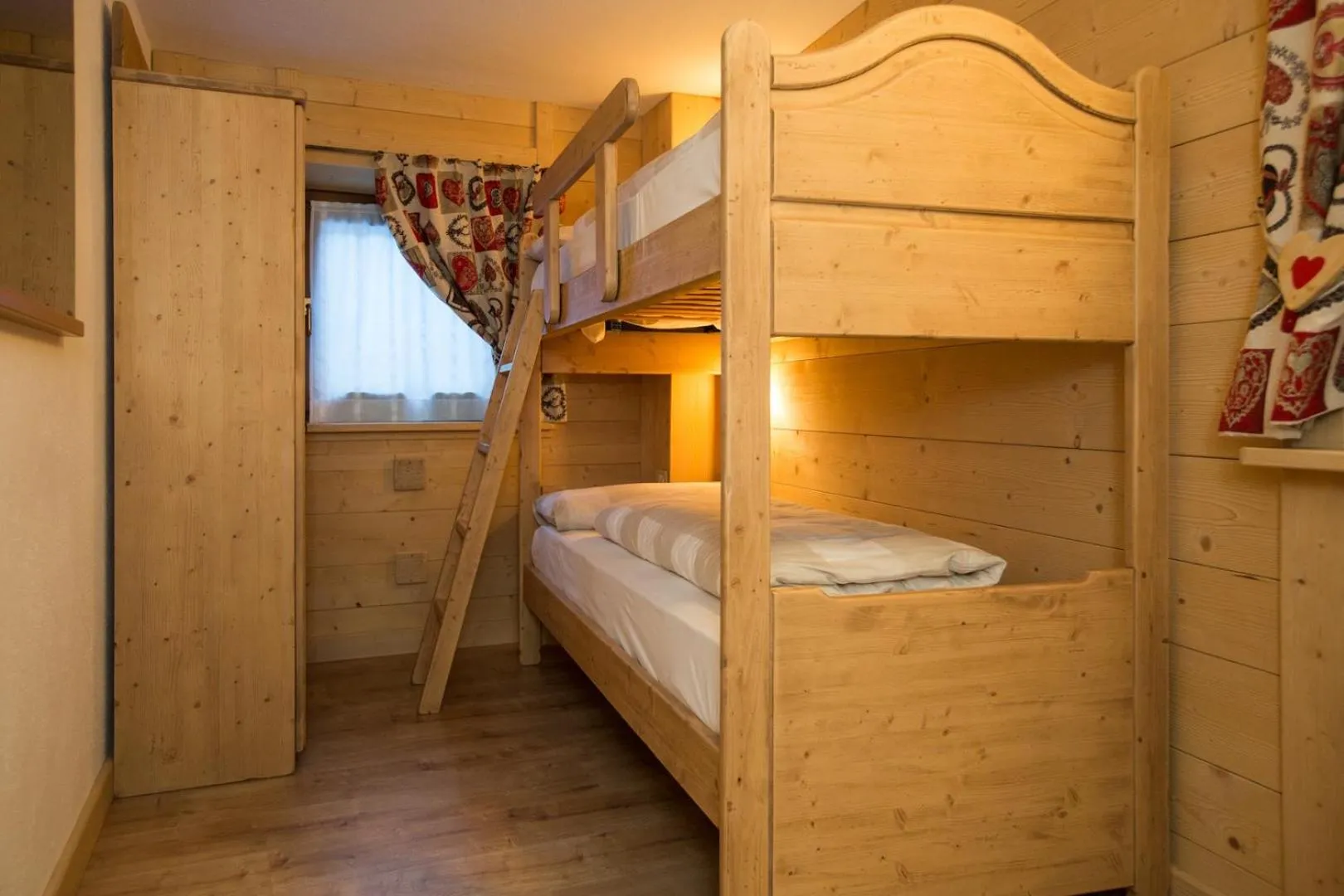 bunk bed, Bed in Hotel Restaurant La Barme