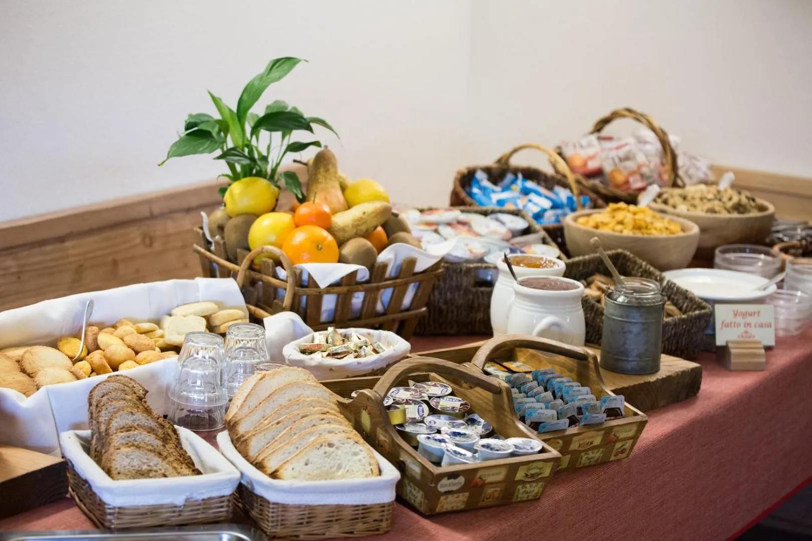 Buffet breakfast in Hotel Restaurant La Barme