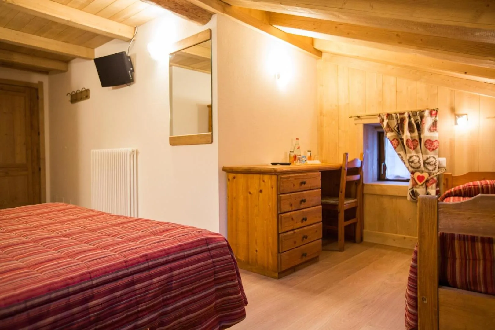 Bedroom, Bed in Hotel Restaurant La Barme