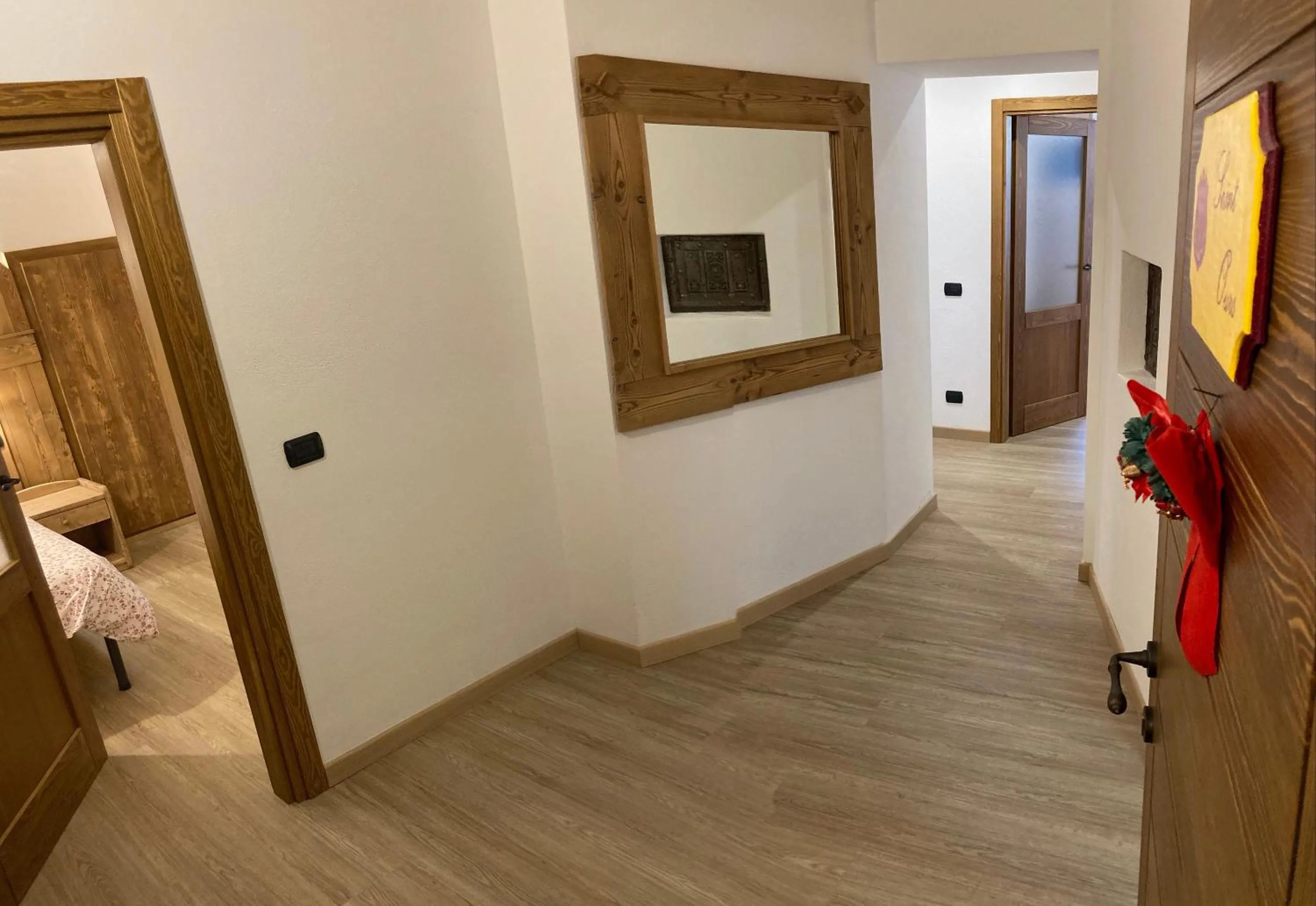 Facade/entrance, Bed in Résidence Château Royal