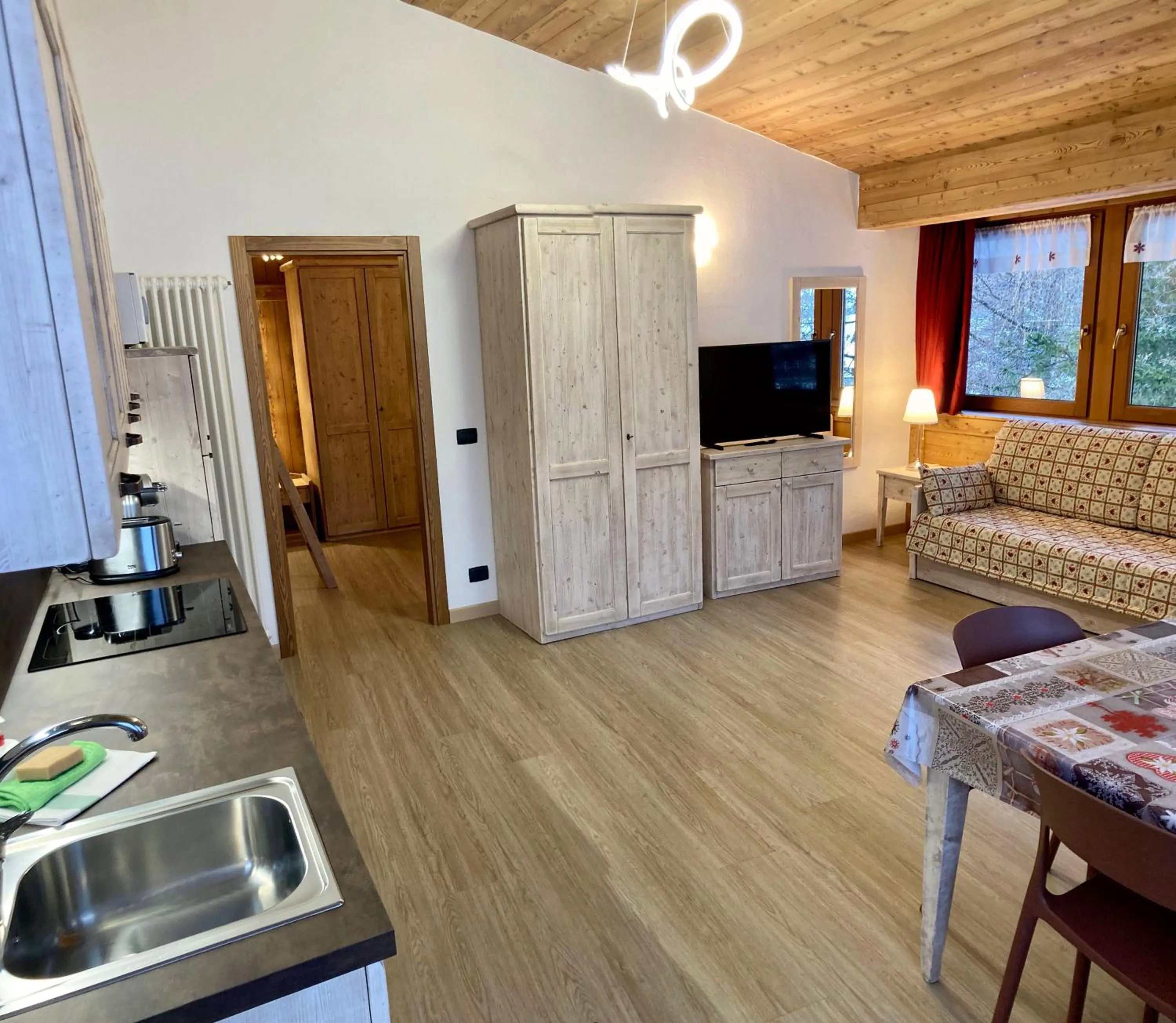 Kitchen or kitchenette in Résidence Château Royal