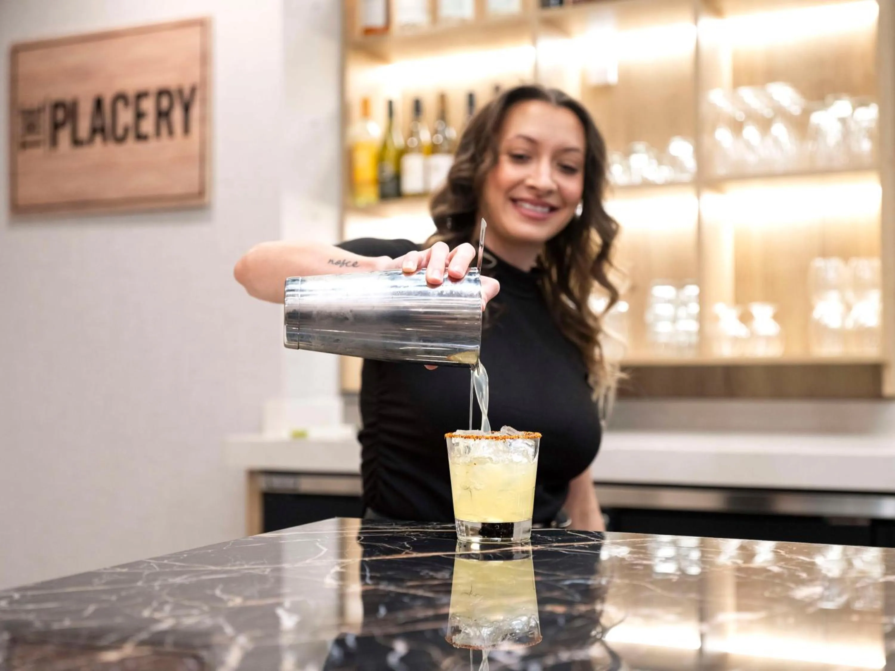 Lounge or bar in Hyatt Place Kansas City/Overland Park/Metcalf