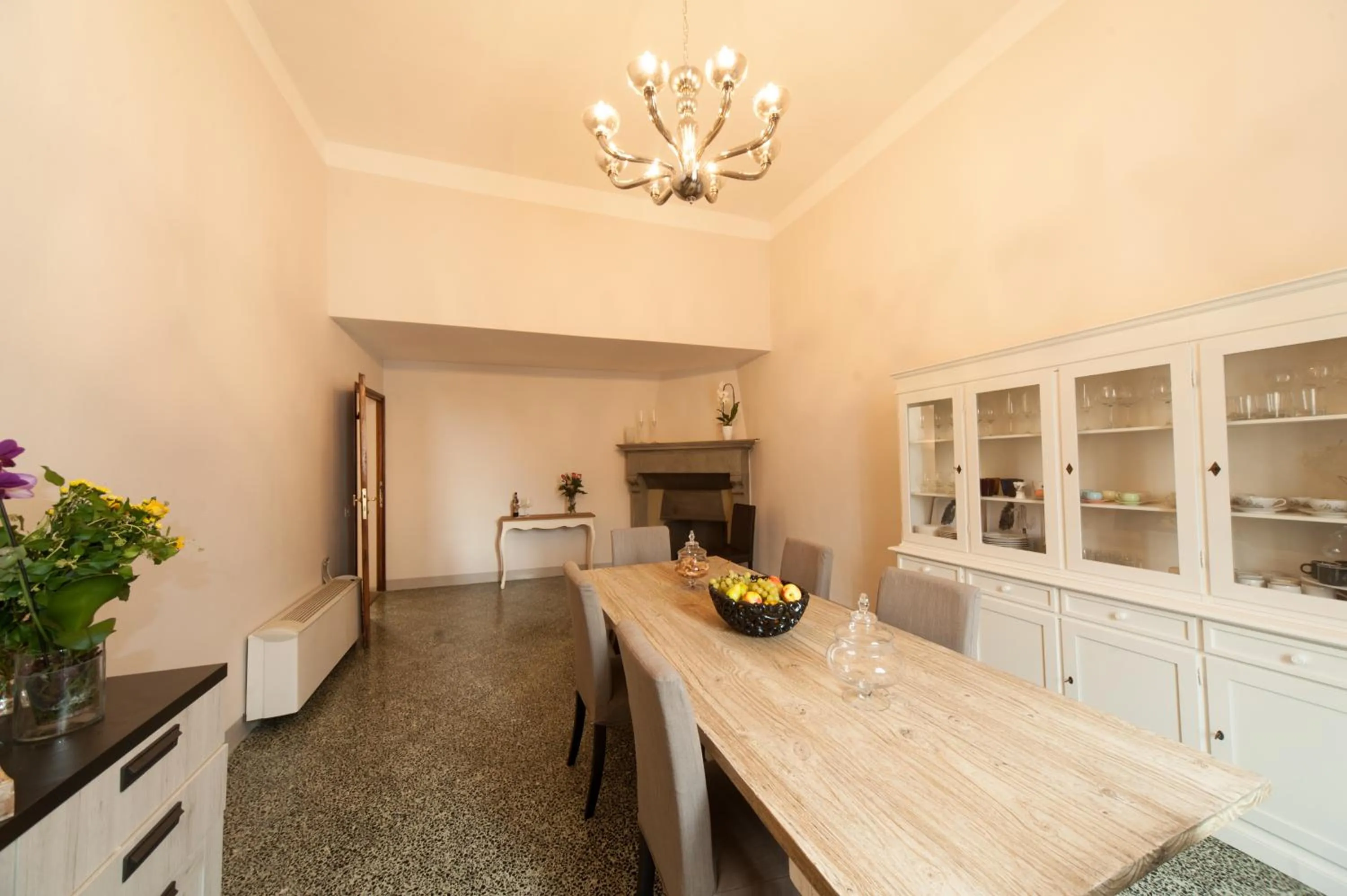 Communal lounge/ TV room in La Porta del Paradiso