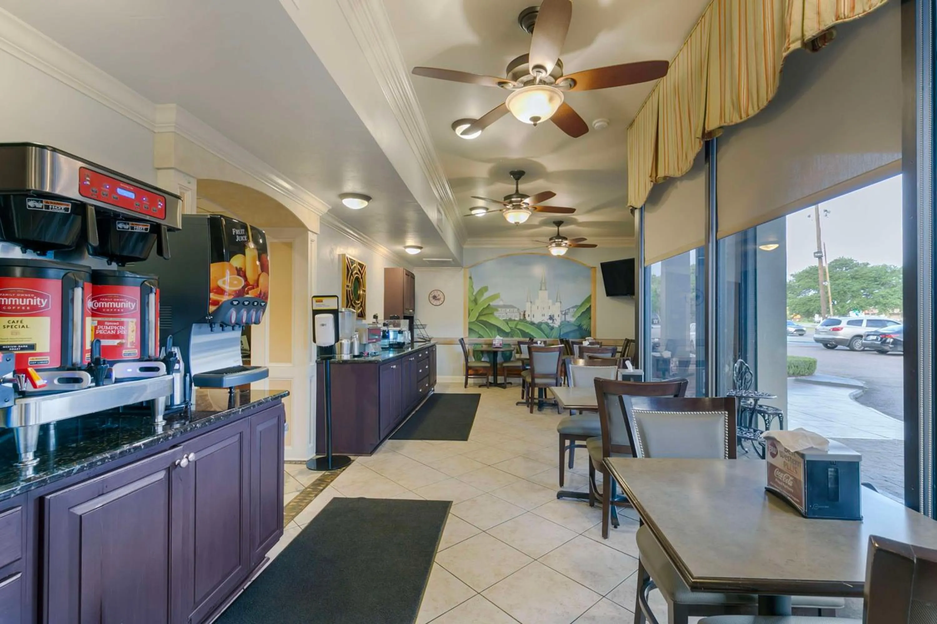 Breakfast in Best Western Plus Westbank