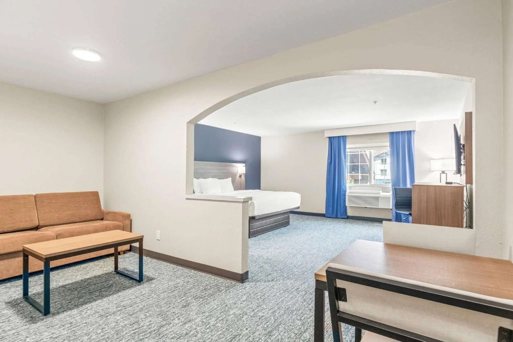 Bedroom in Quality Inn & Suites On The River