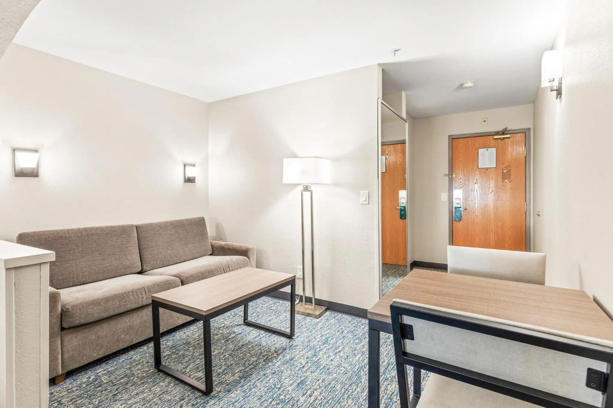 Seating area in Quality Inn & Suites On The River