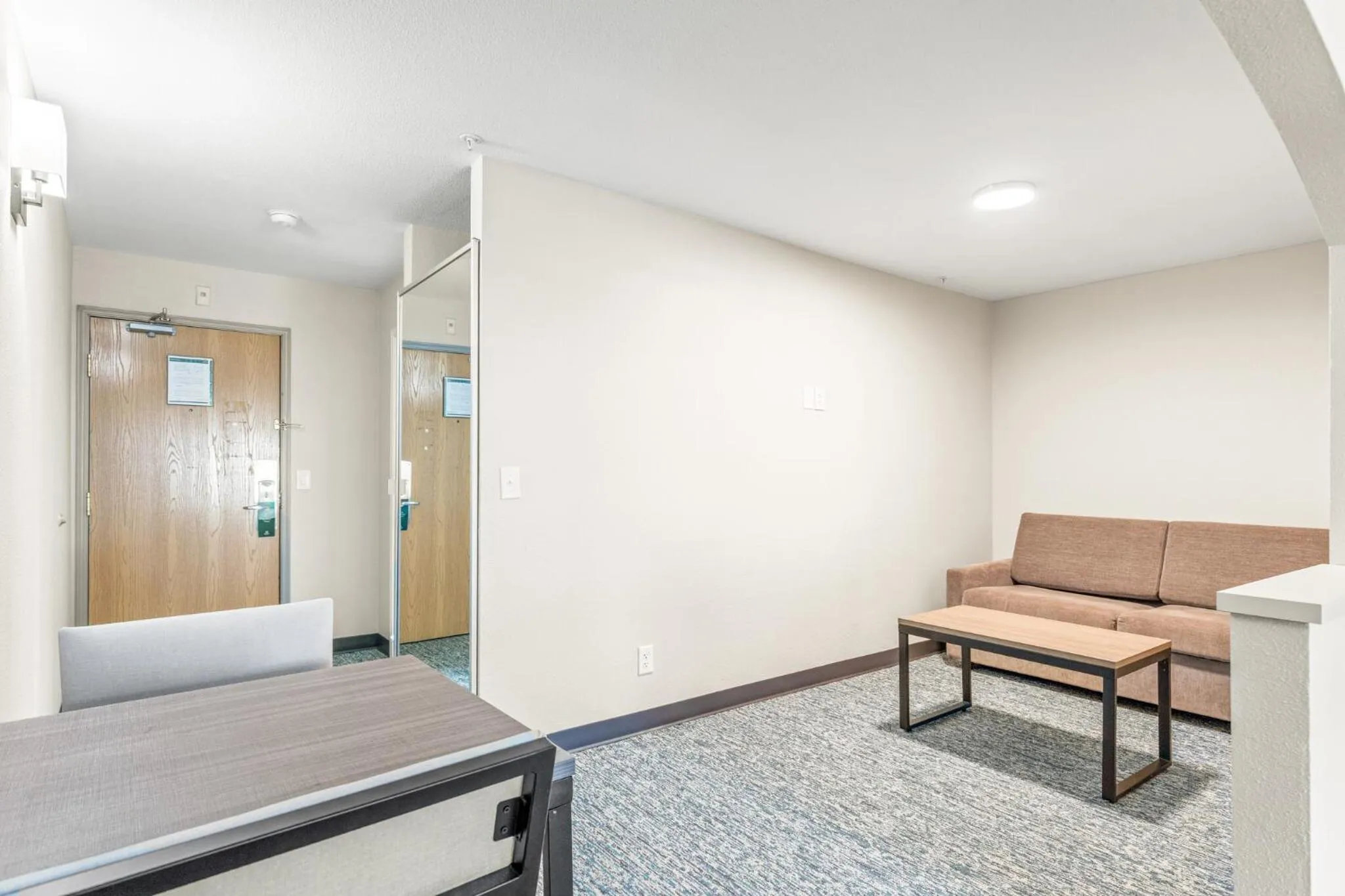 Living room in Quality Inn & Suites On The River