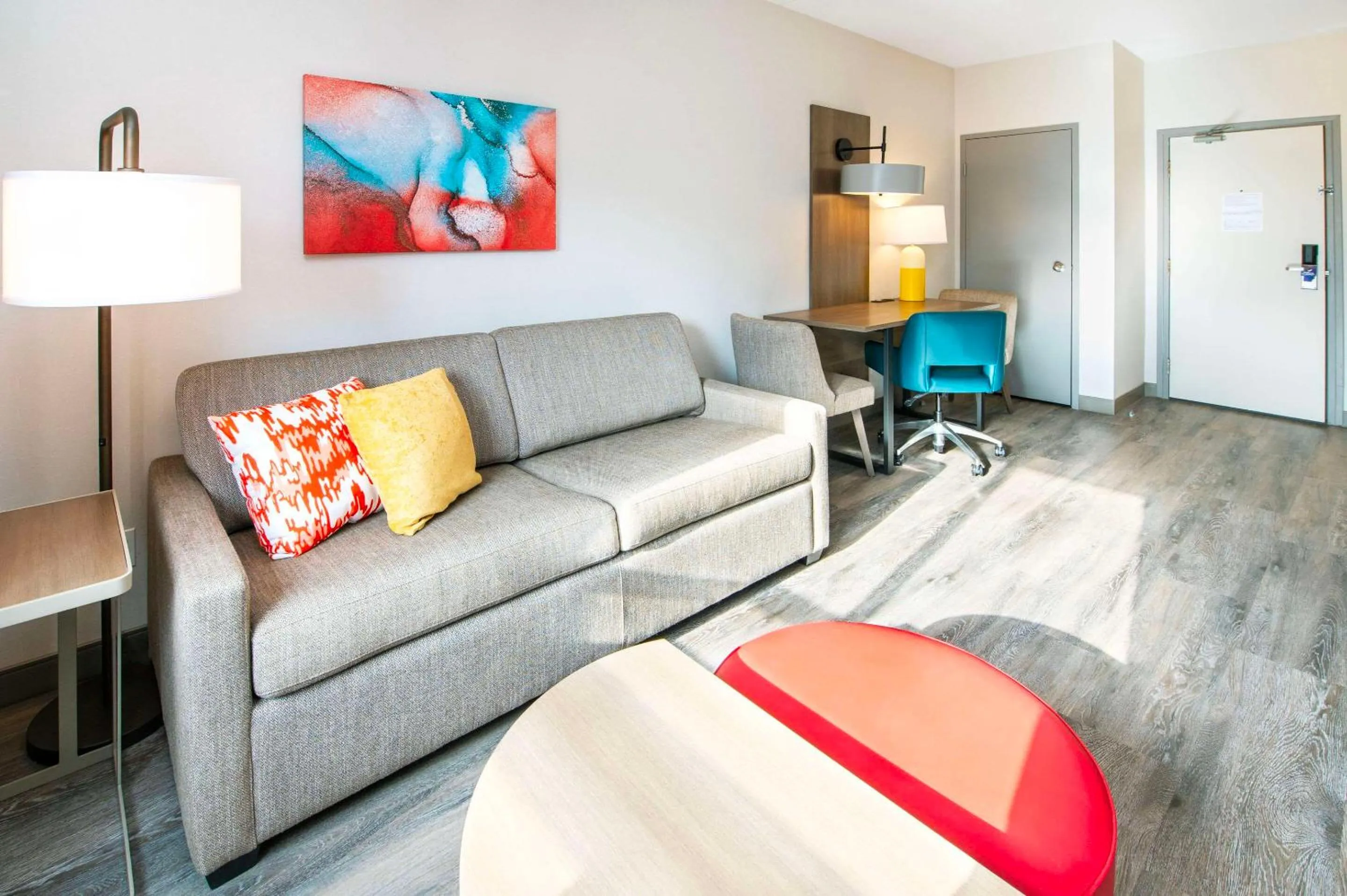 Bedroom in Quality Suites London