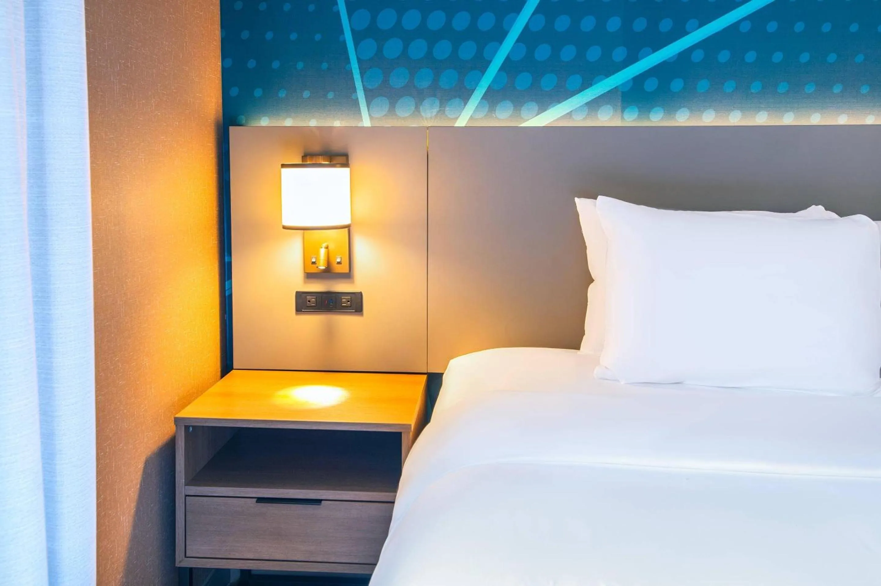 Bedroom, Bed in Comfort Suites