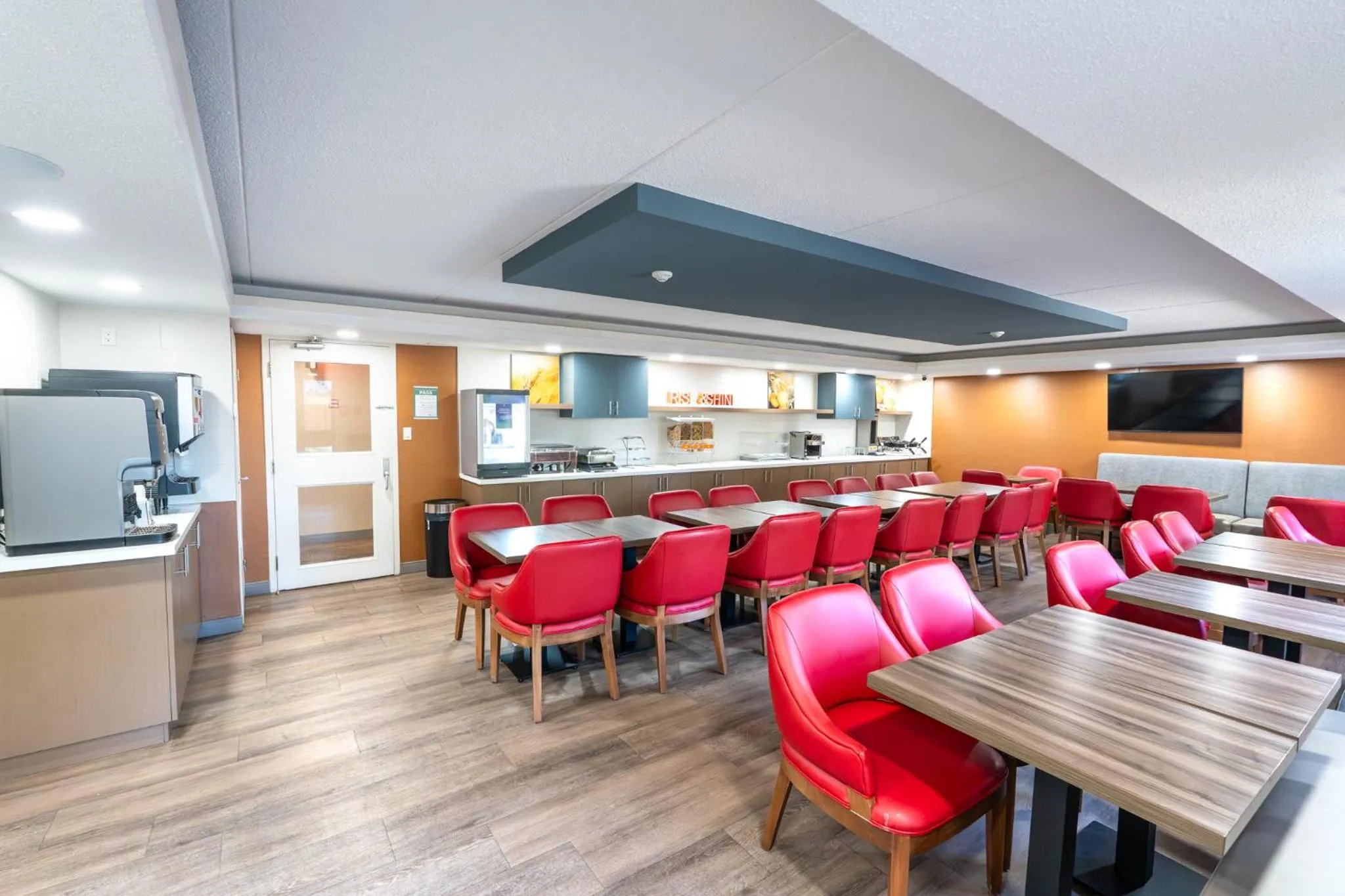 Breakfast in Comfort Suites