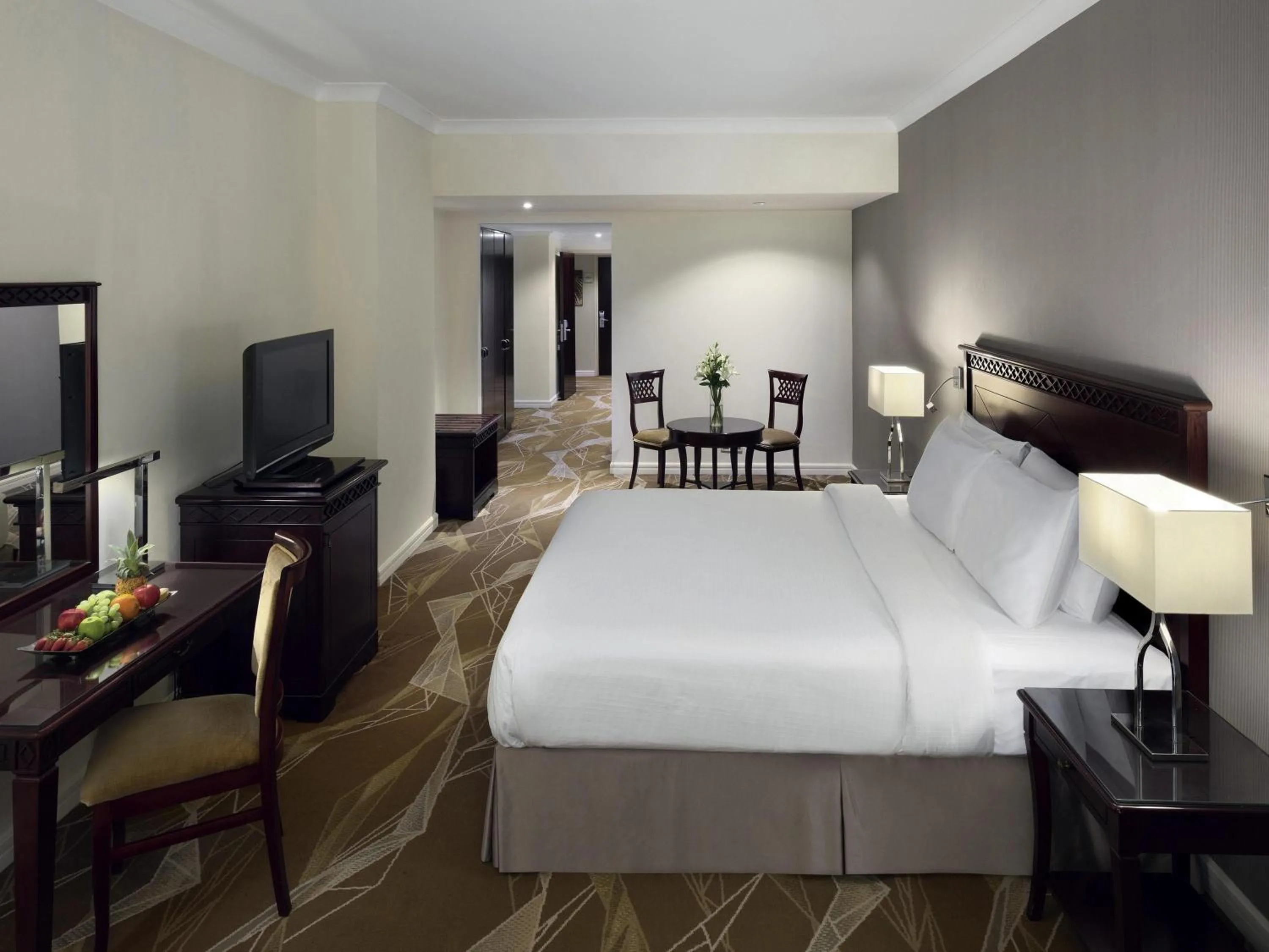 Bedroom, Bed in Anwar Al Madinah Mövenpick