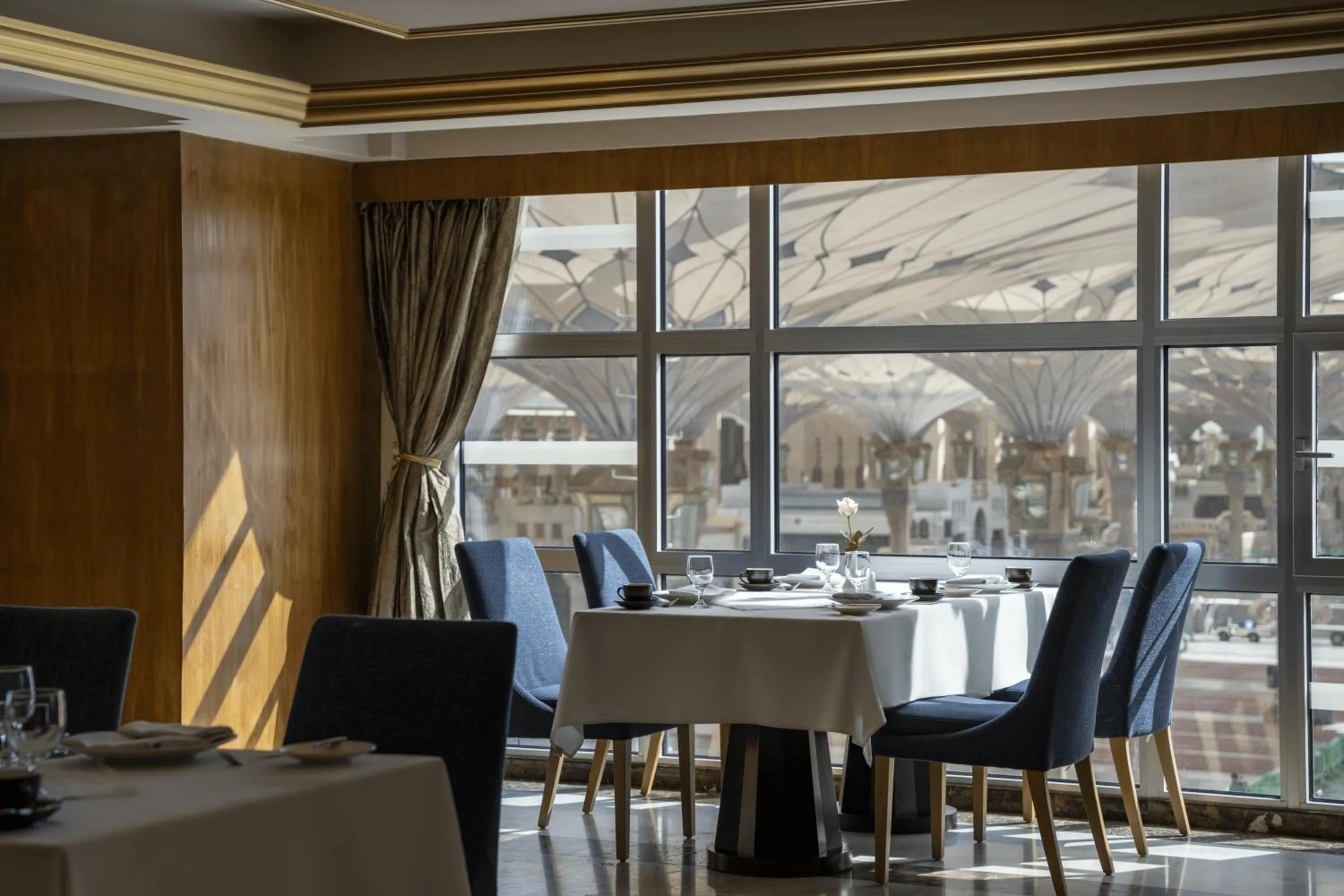 Restaurant/places to eat in Anwar Al Madinah Mövenpick