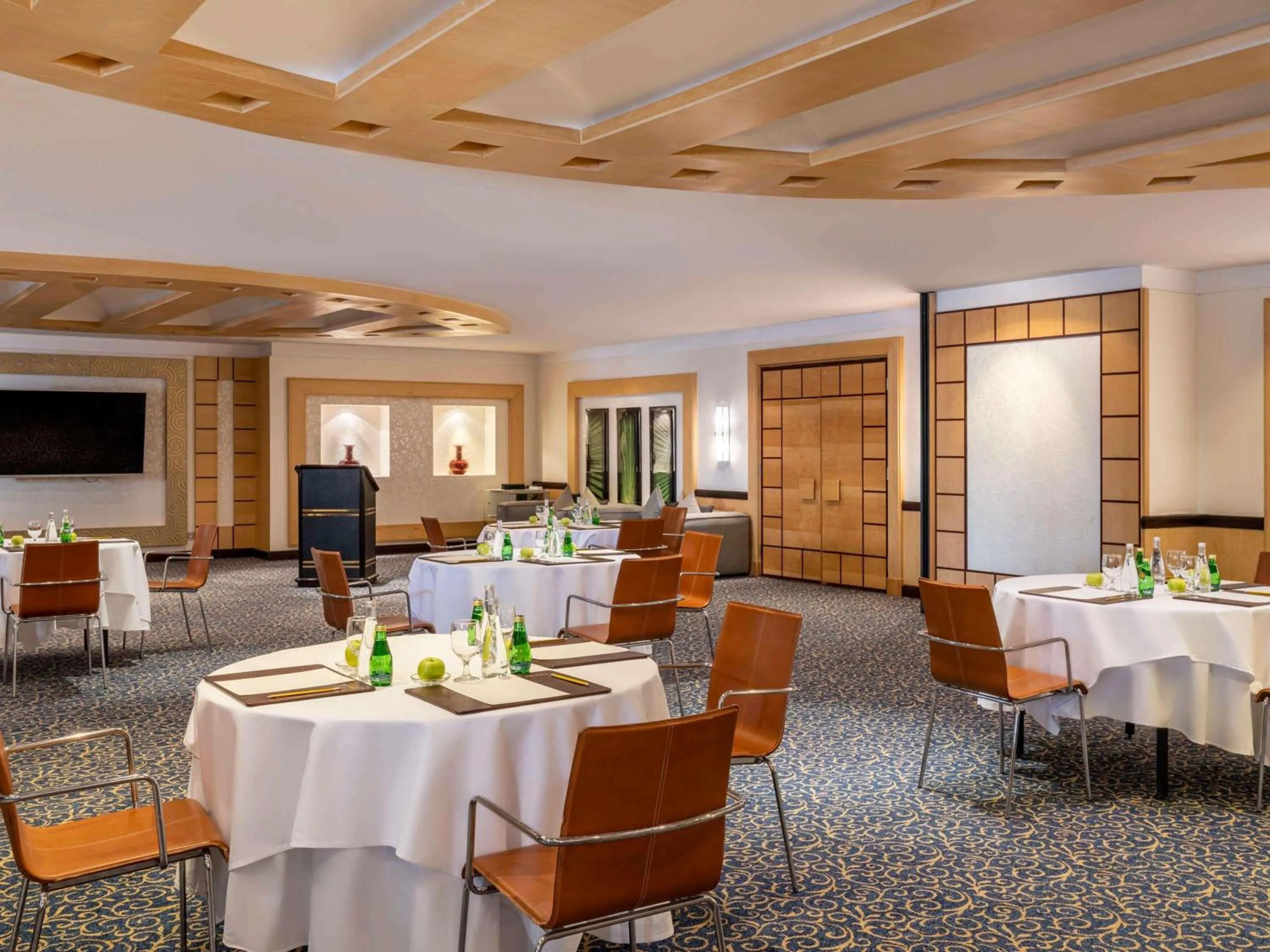 Meeting/conference room in Anwar Al Madinah Mövenpick