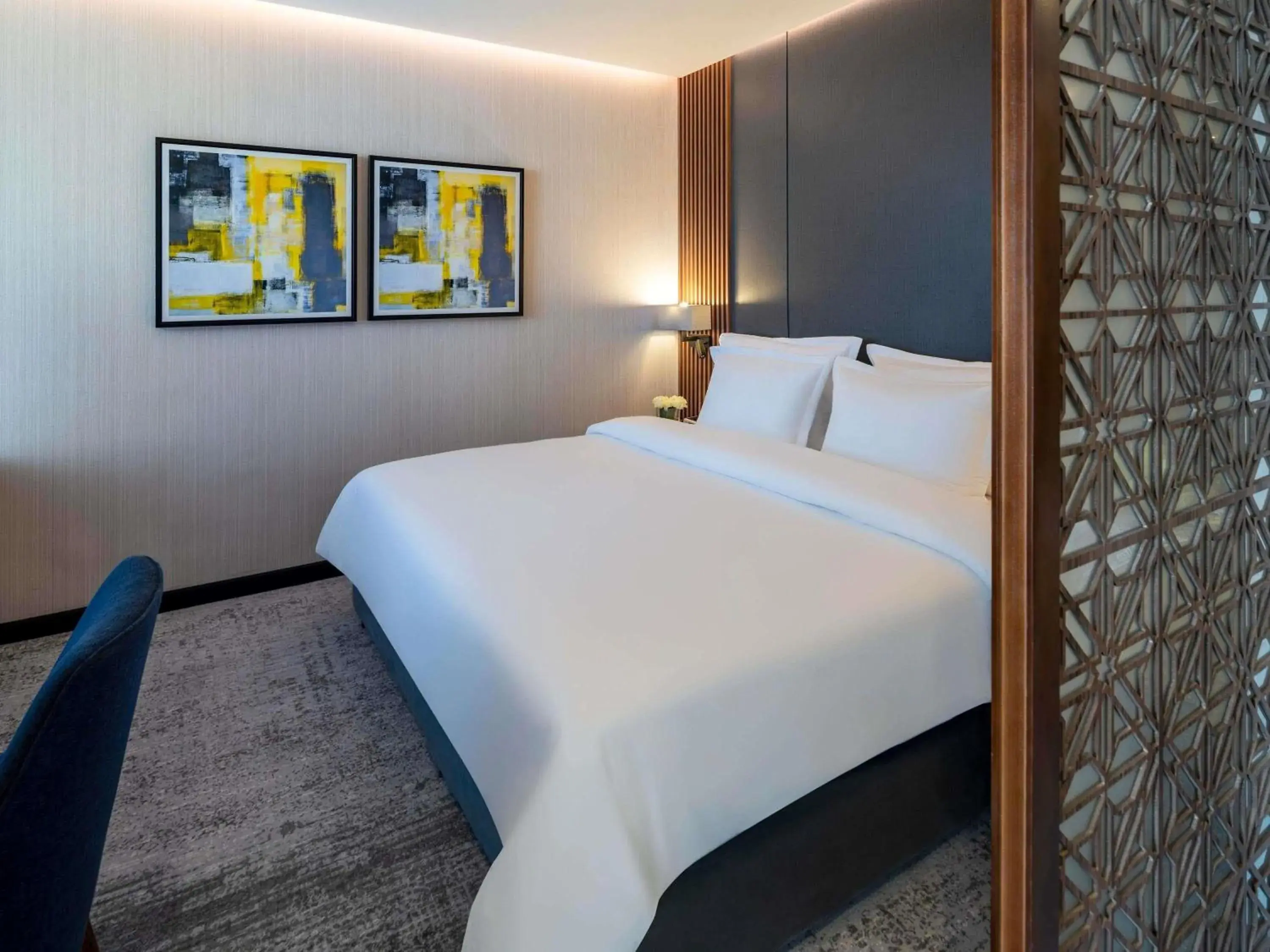 Junior Suite with Panoramic View in Anwar Al Madinah Mövenpick Junior Suite with Panoramic View in Anwar Al Madinah Mövenpick