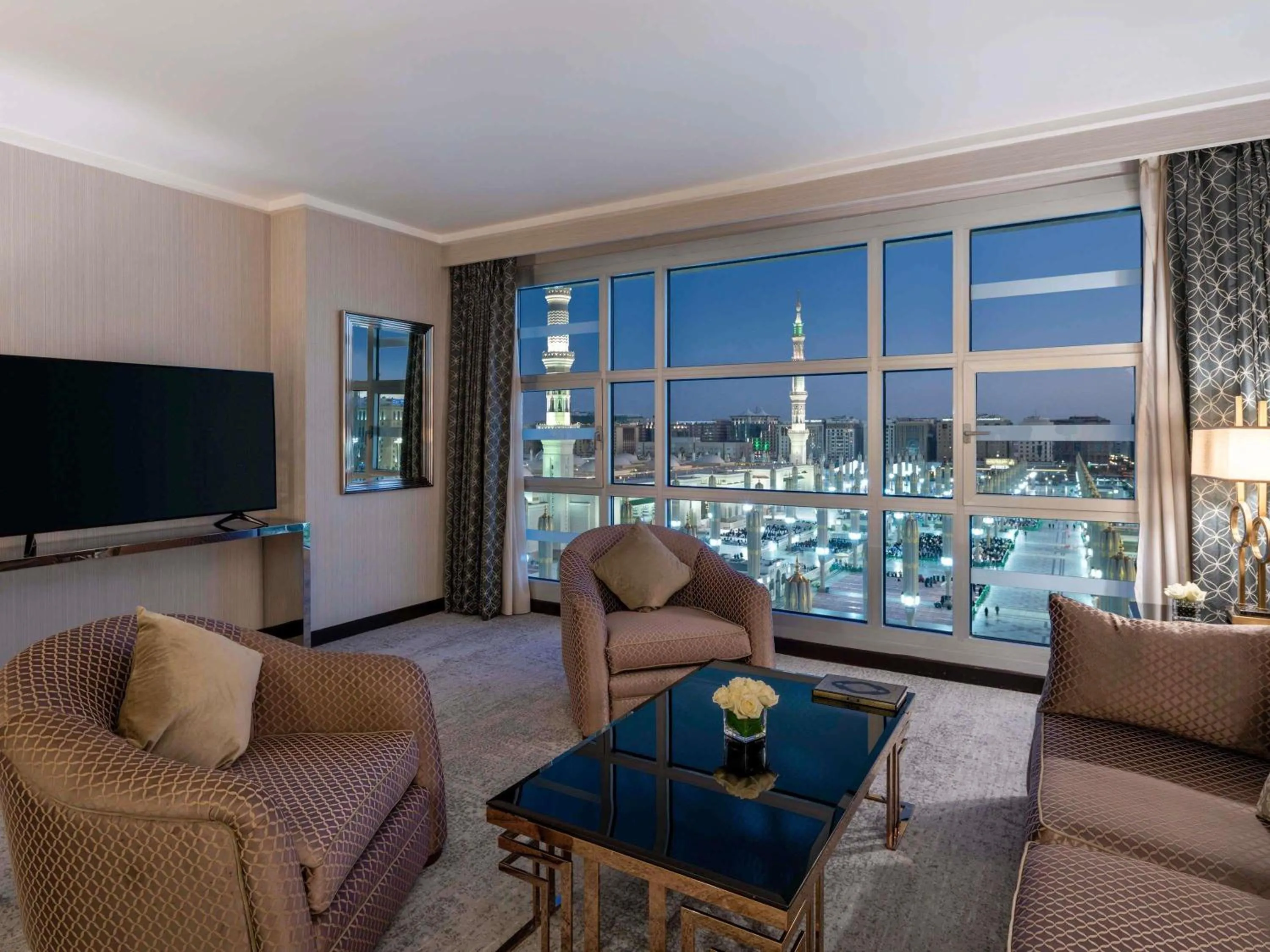 Bedroom in Anwar Al Madinah Mövenpick
