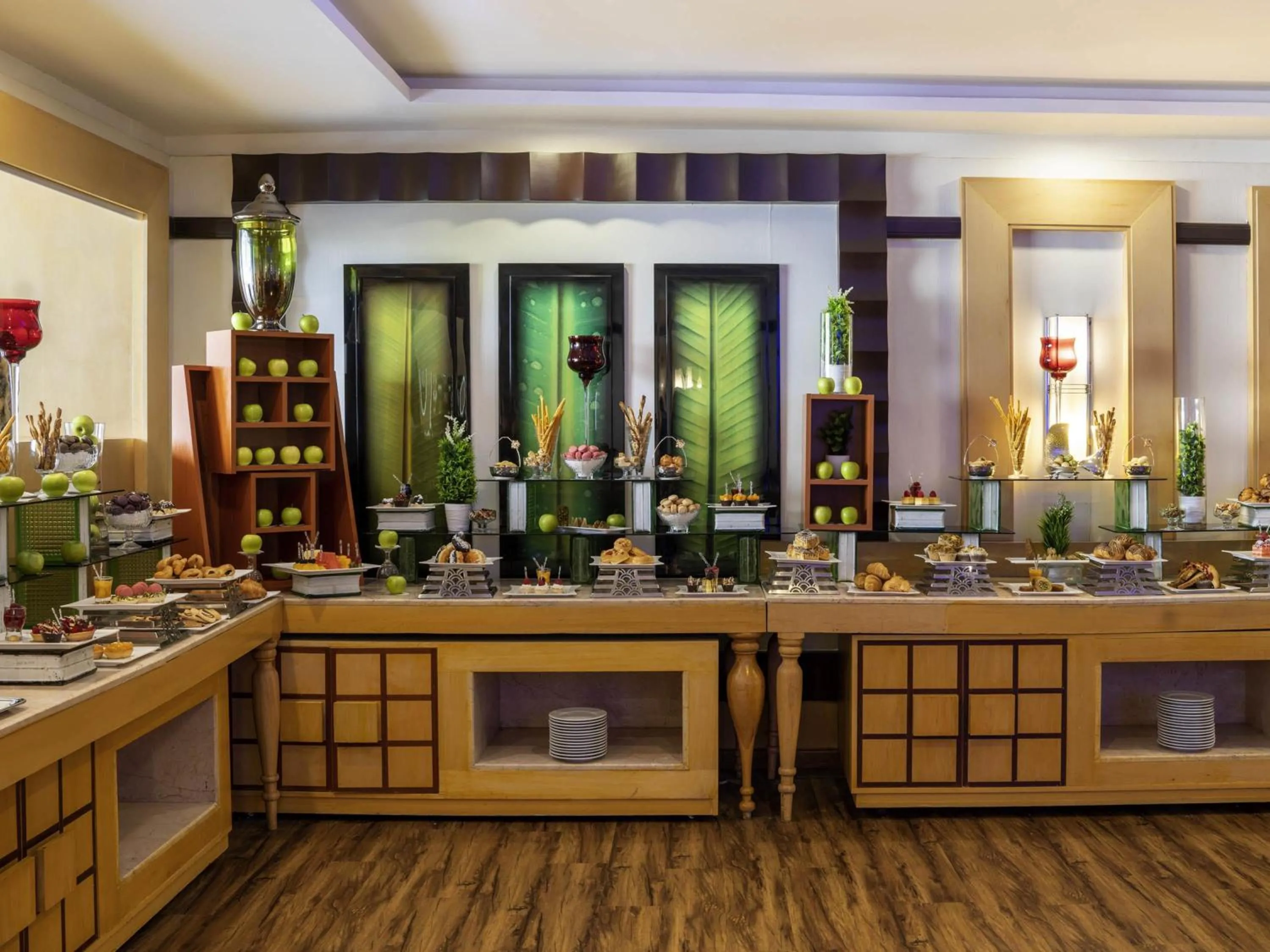 Meeting/conference room in Anwar Al Madinah Mövenpick