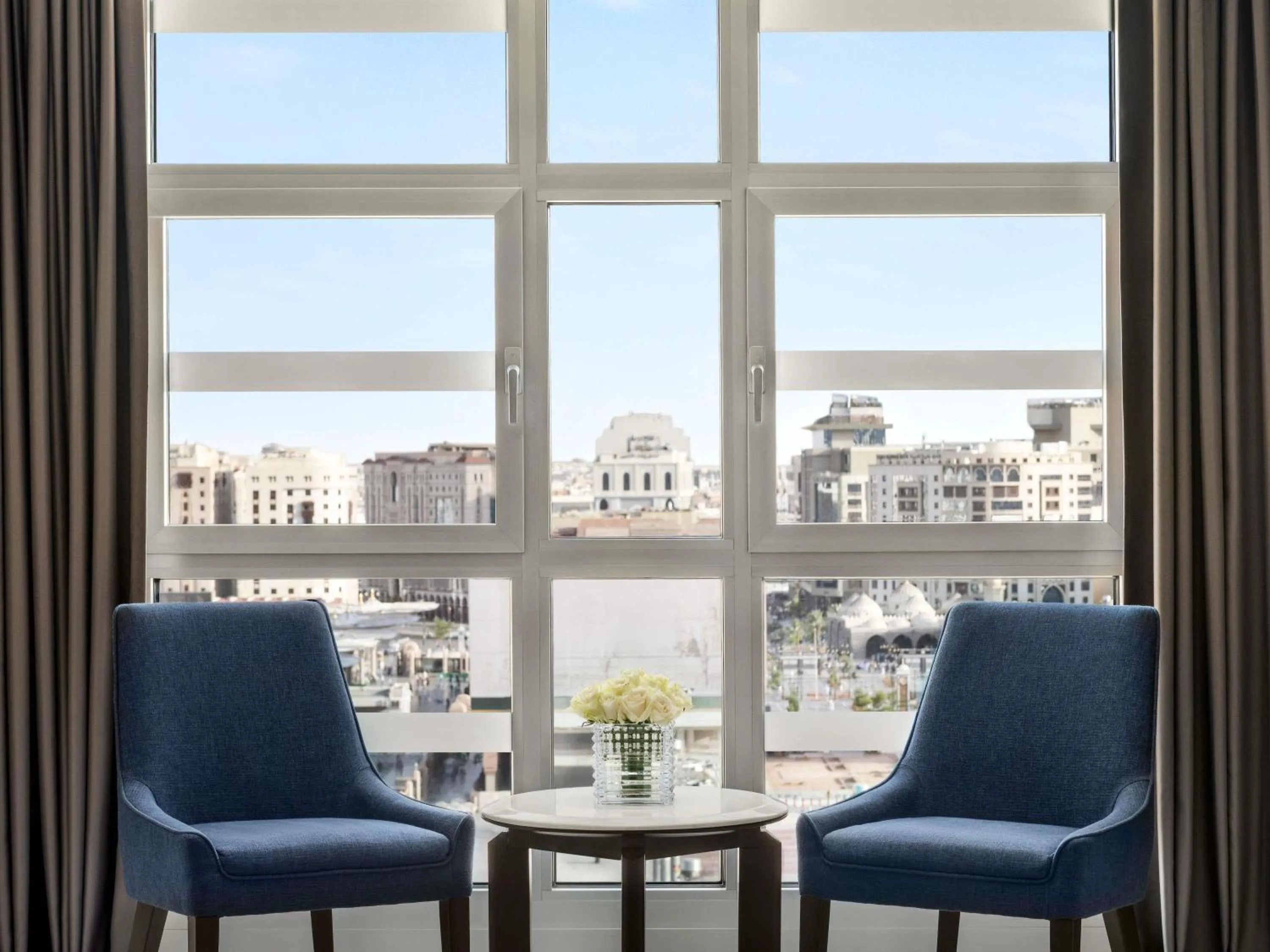 Bedroom in Anwar Al Madinah Mövenpick