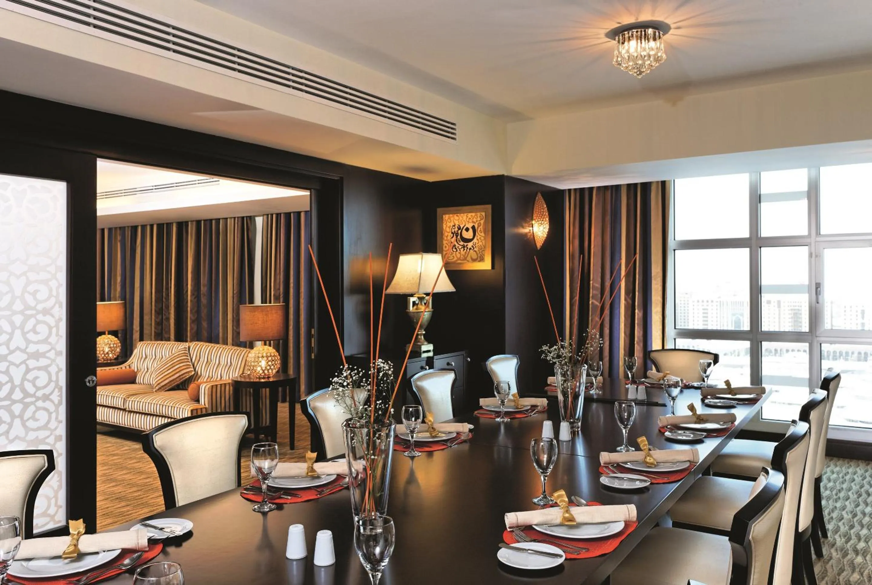 Restaurant/places to eat in Anwar Al Madinah Mövenpick