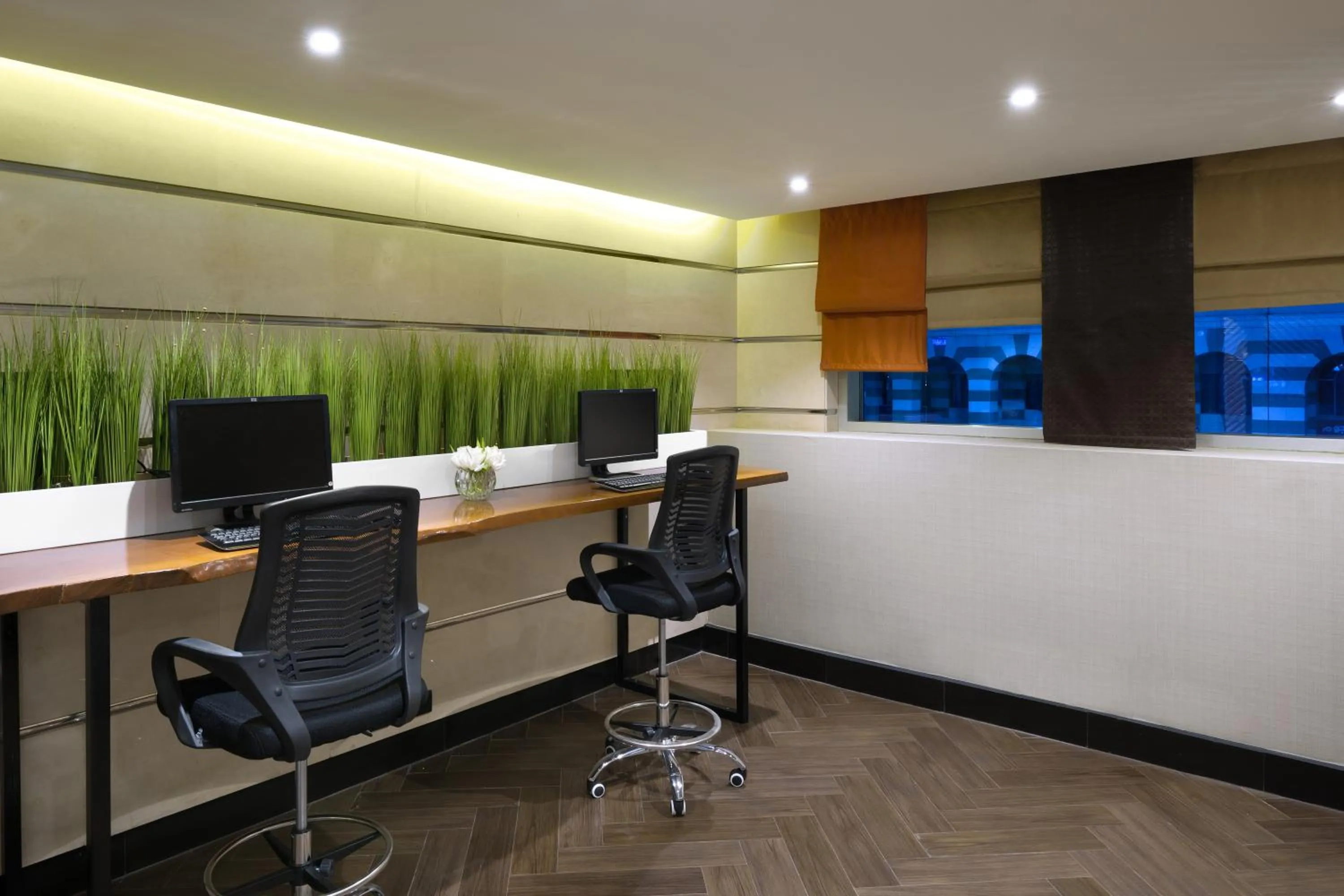 Business facilities in Anwar Al Madinah Mövenpick