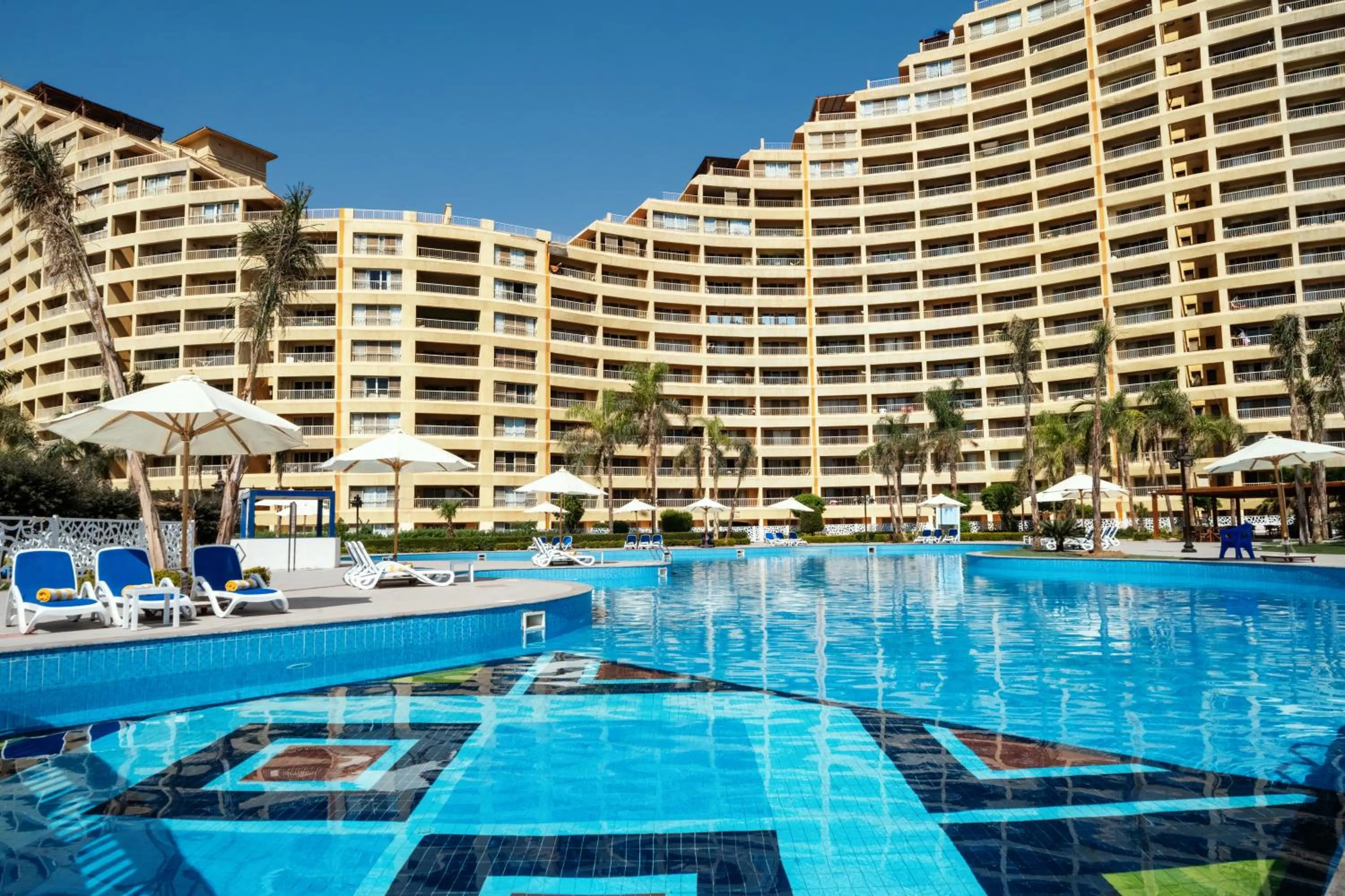 Swimming pool in Porto Sokhna Hotel & Spa