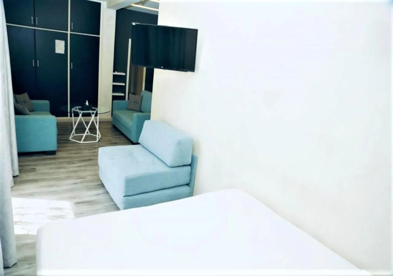 TV and multimedia in Beverly Hotel Beirut