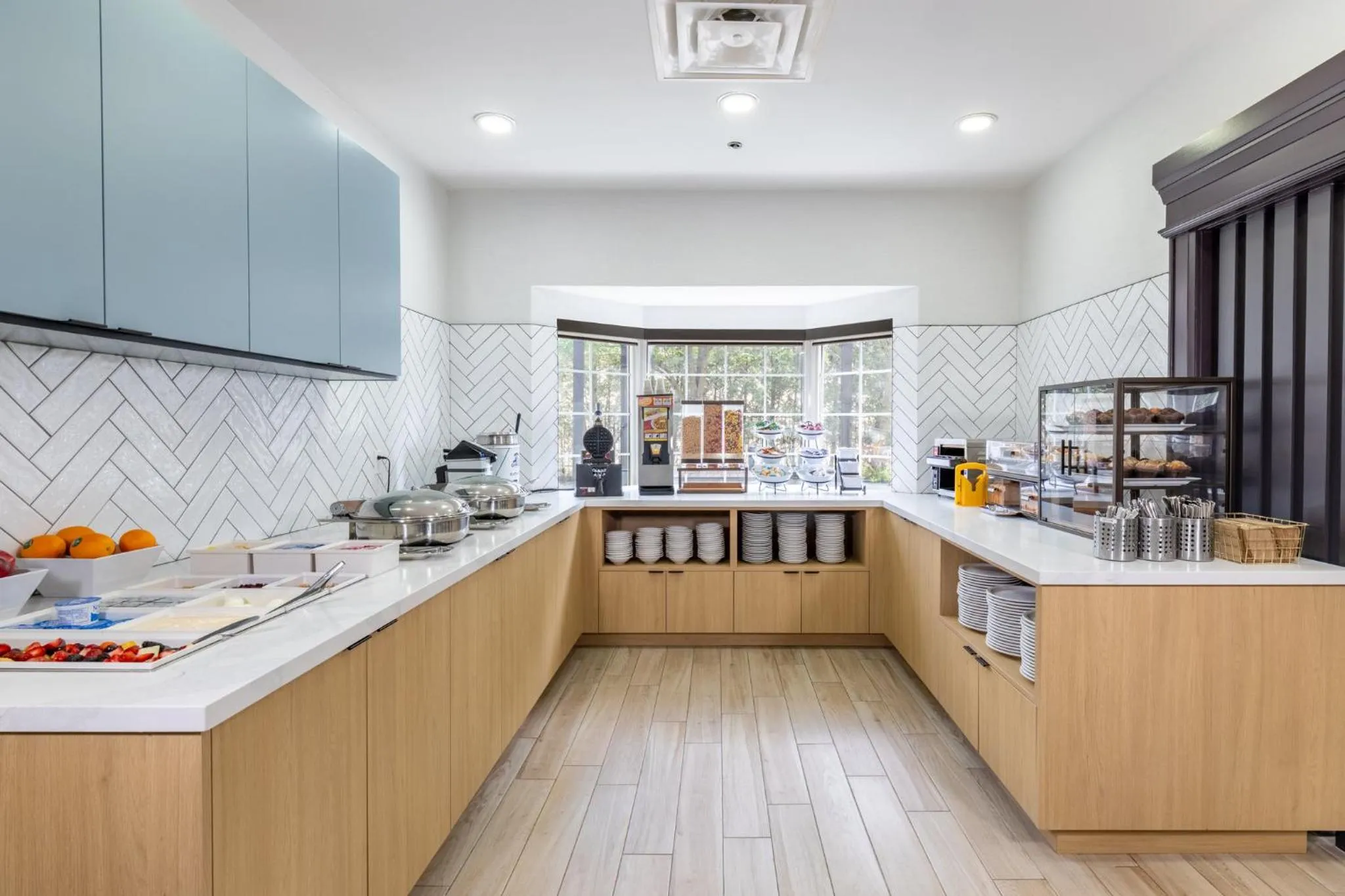 Restaurant/places to eat in Staybridge Suites Guelph by IHG