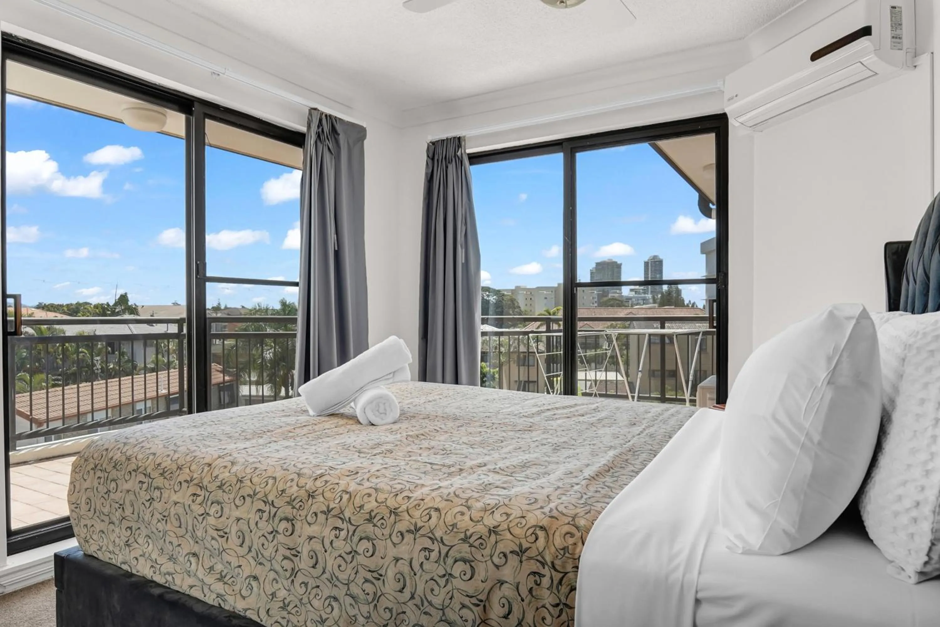 Bed in Windsurfer Resort