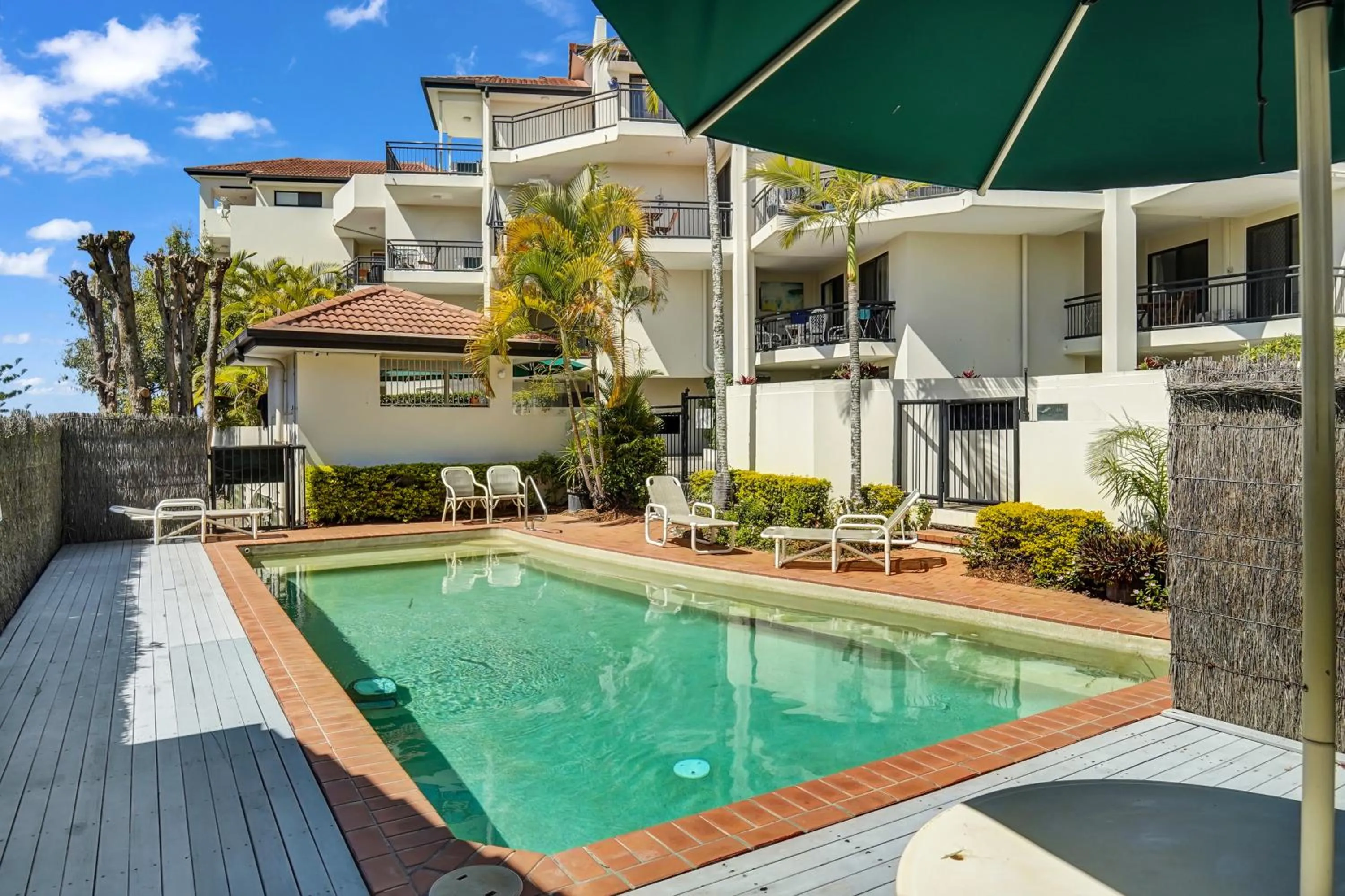 Property building in Windsurfer Resort