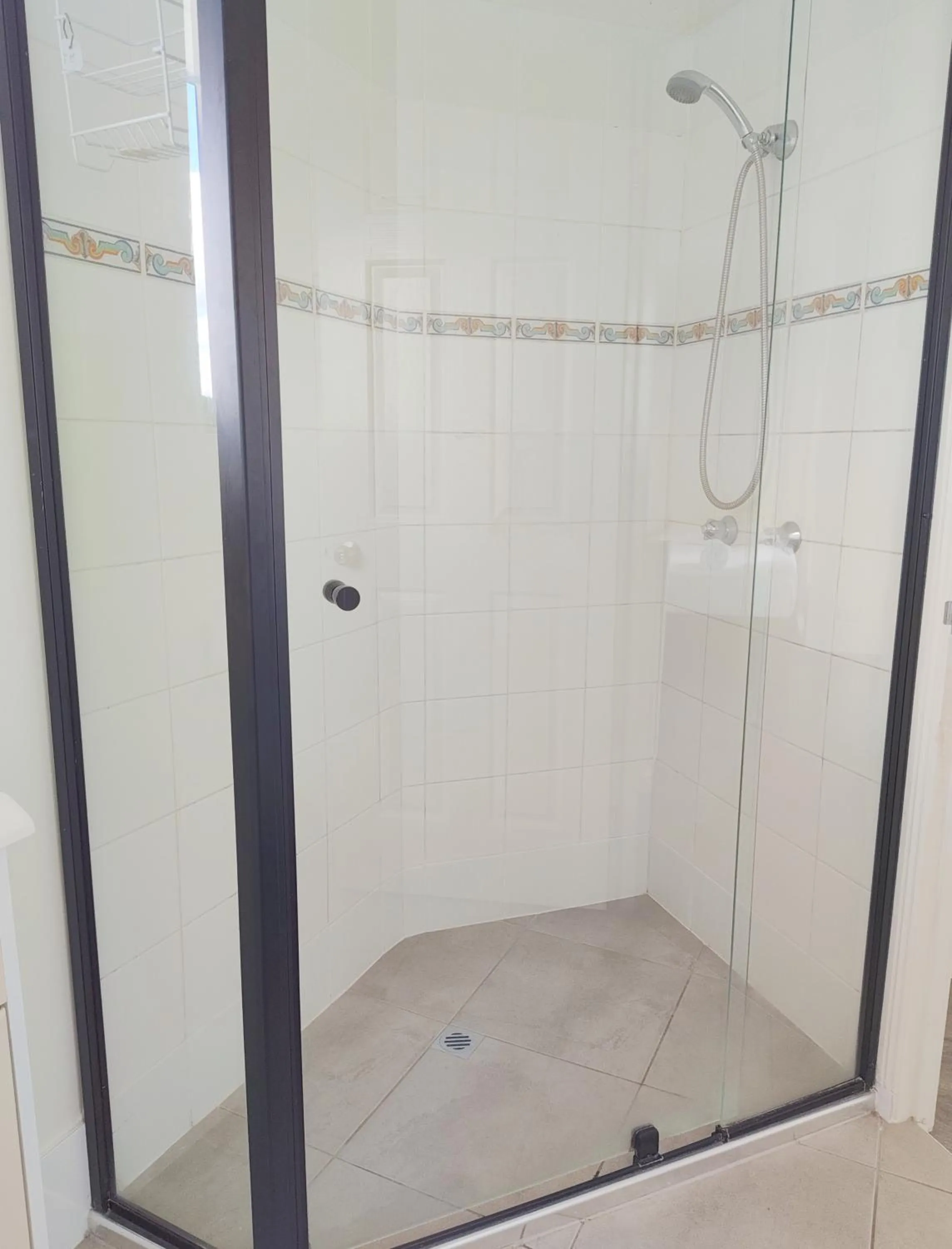 Shower in Windsurfer Resort