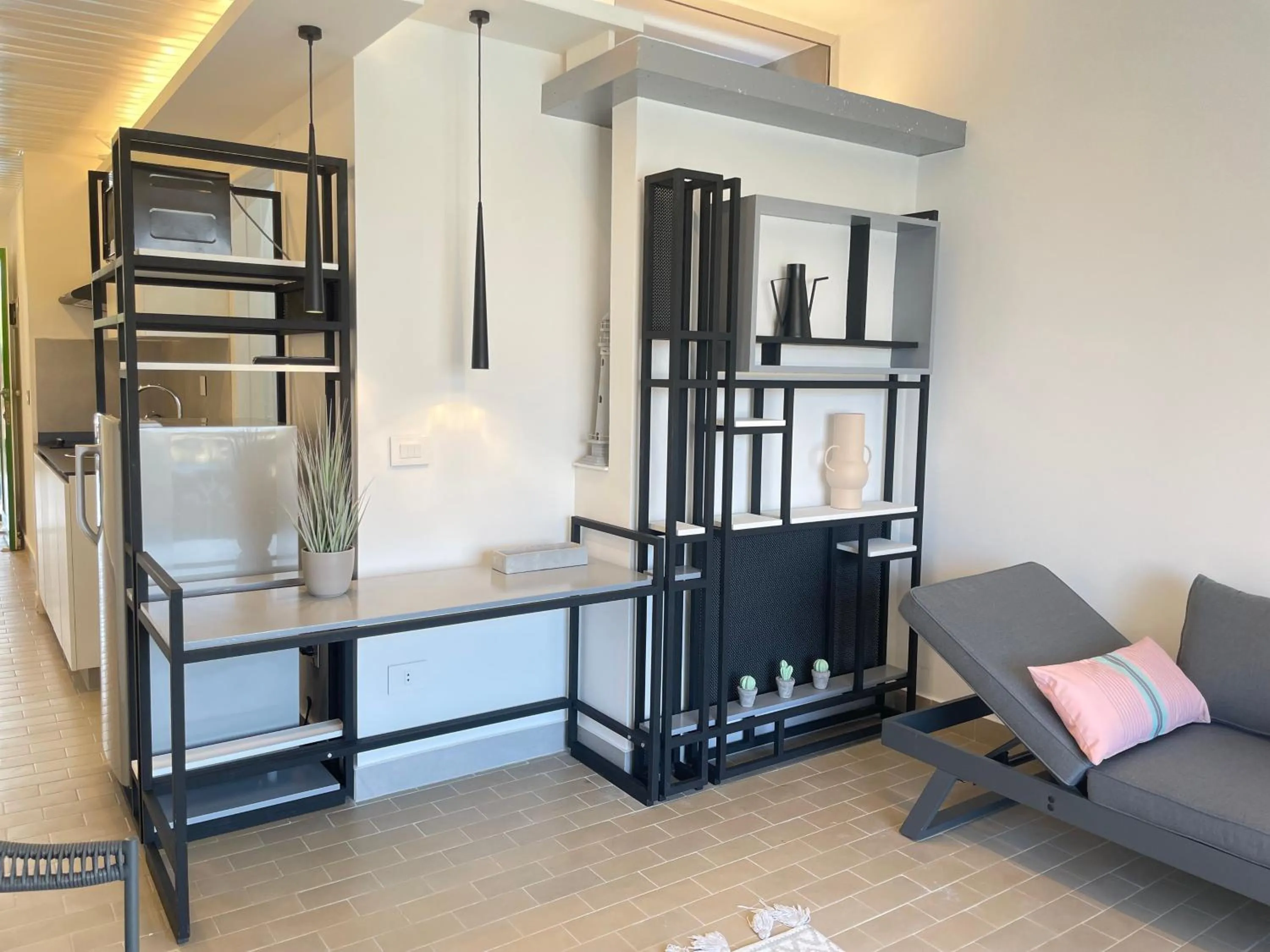 Living room, Bed in St Paul Resort