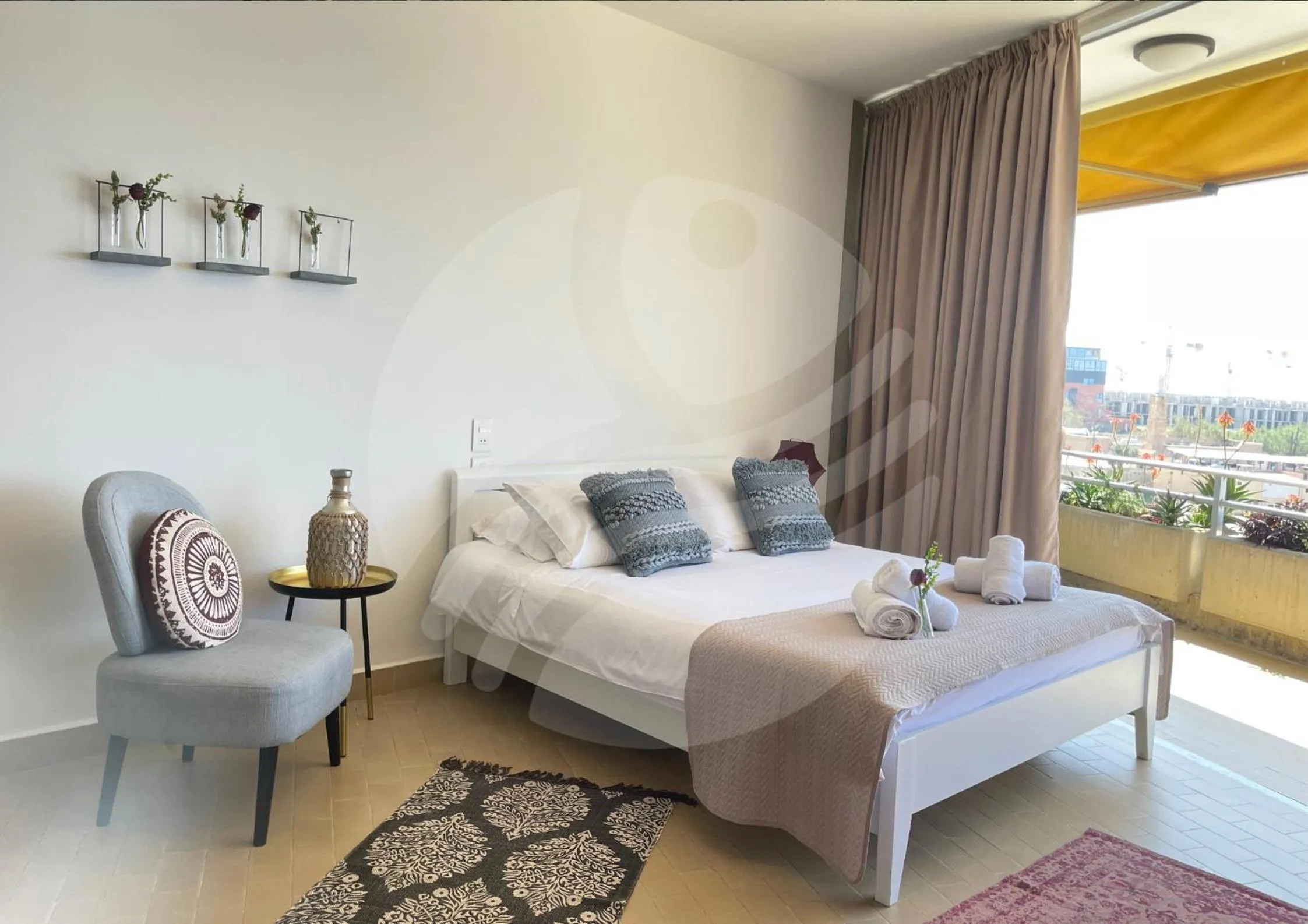 Photo of the whole room, Bed in St Paul Resort