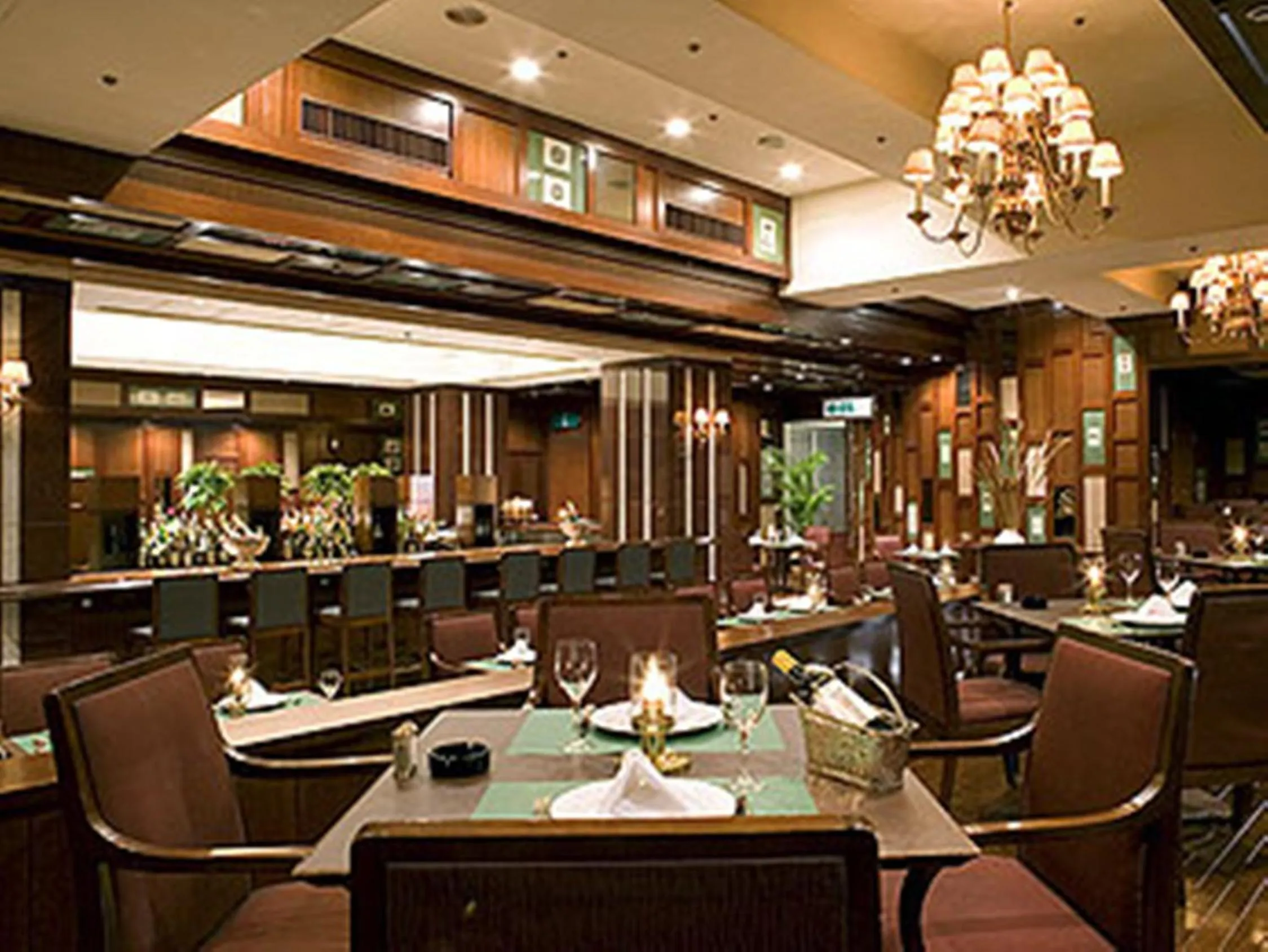 Restaurant/places to eat in The Cypress Mercure Hotel Nagoya