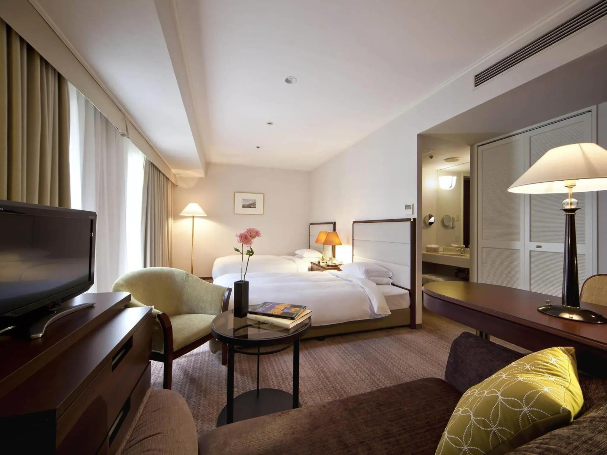 Bedroom, Bed in The Cypress Mercure Hotel Nagoya