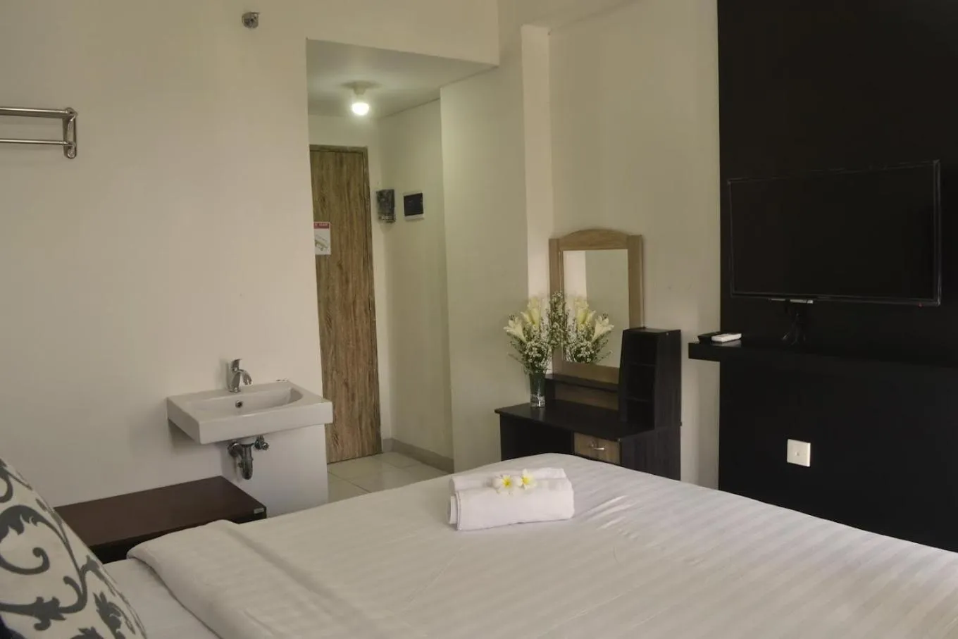 Candiland Apartment by Sinergi