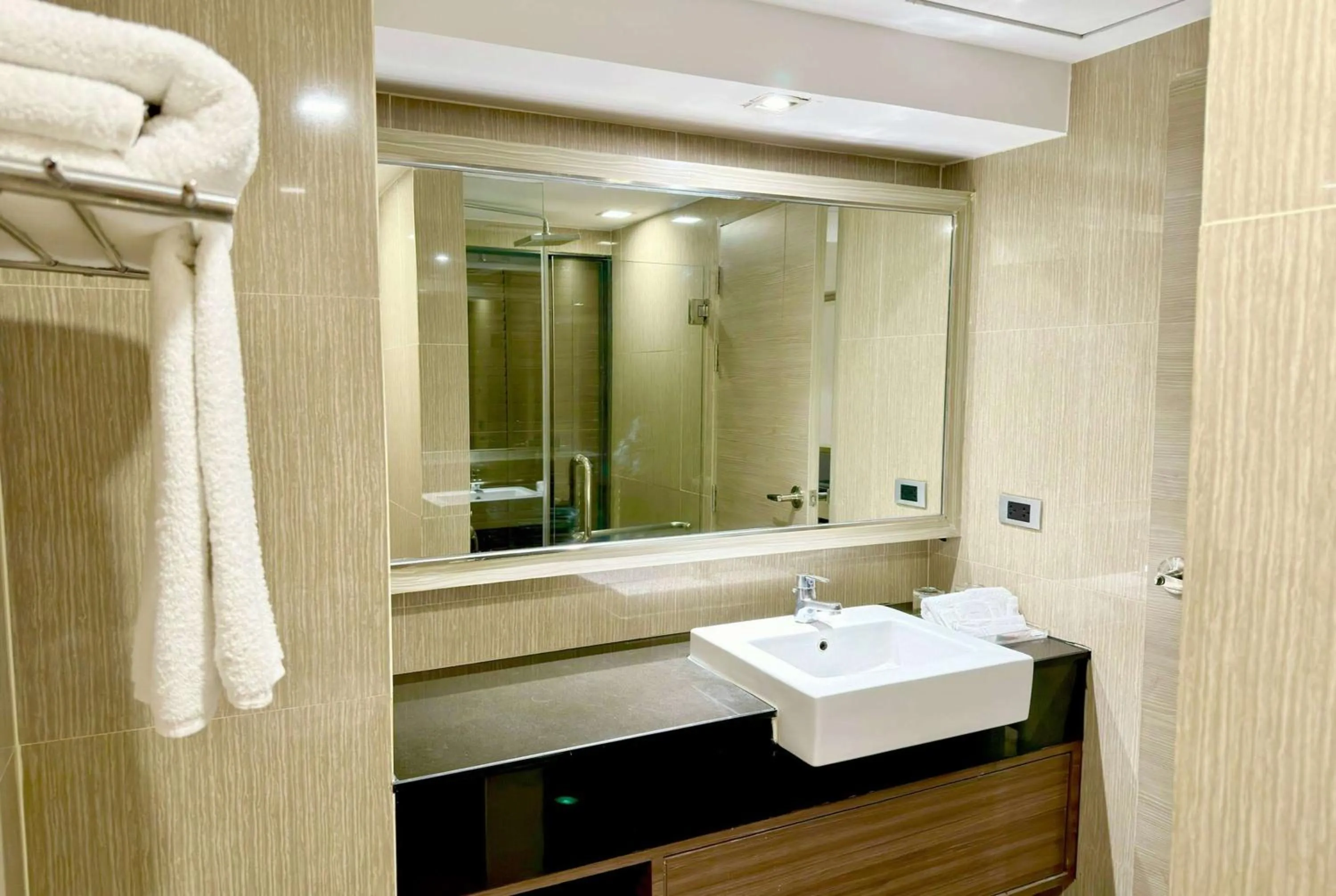 Bathroom in Ramada Sukhumvit Soi Eleven