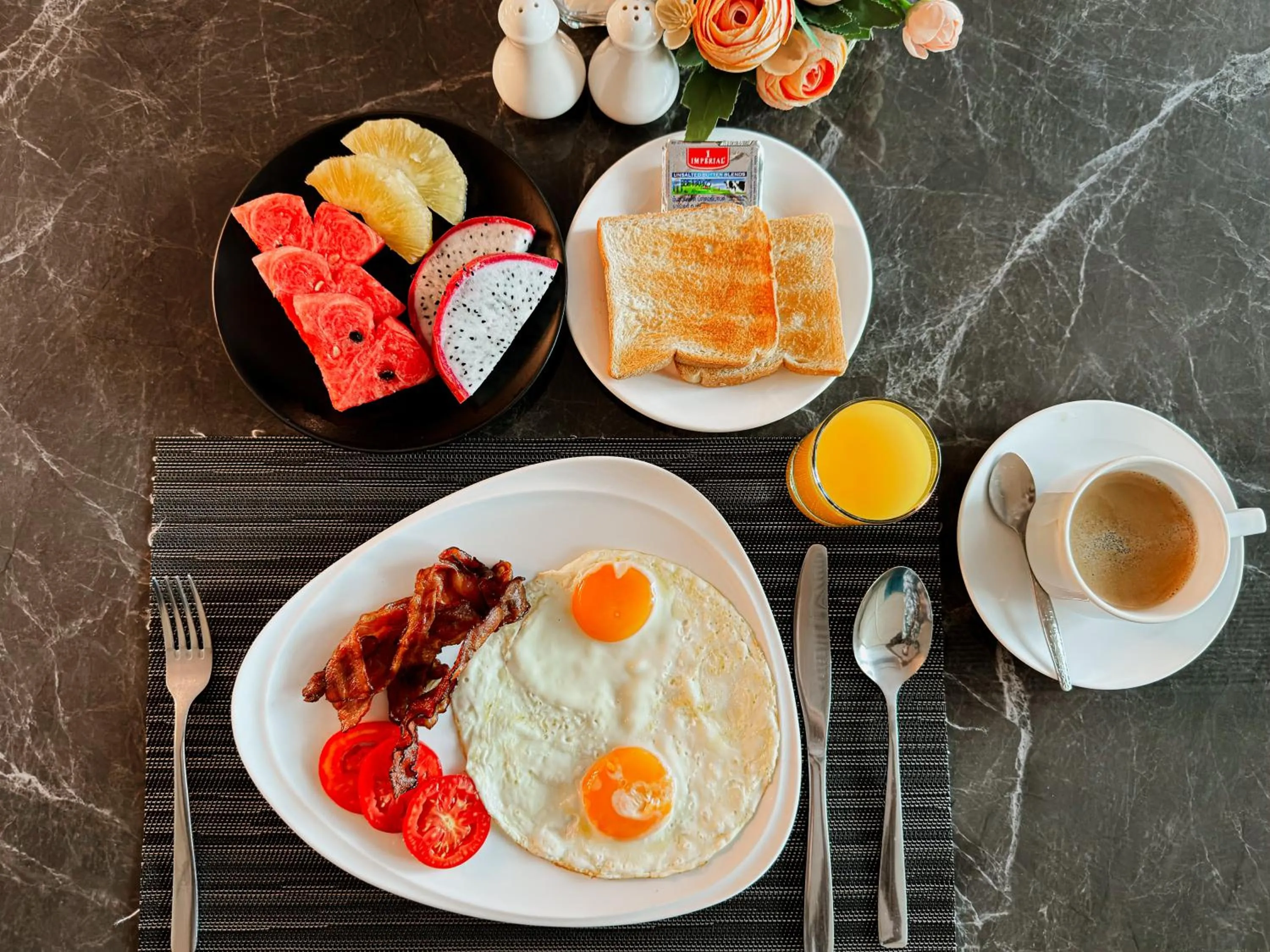 Restaurant/places to eat in Ramada Sukhumvit Soi Eleven