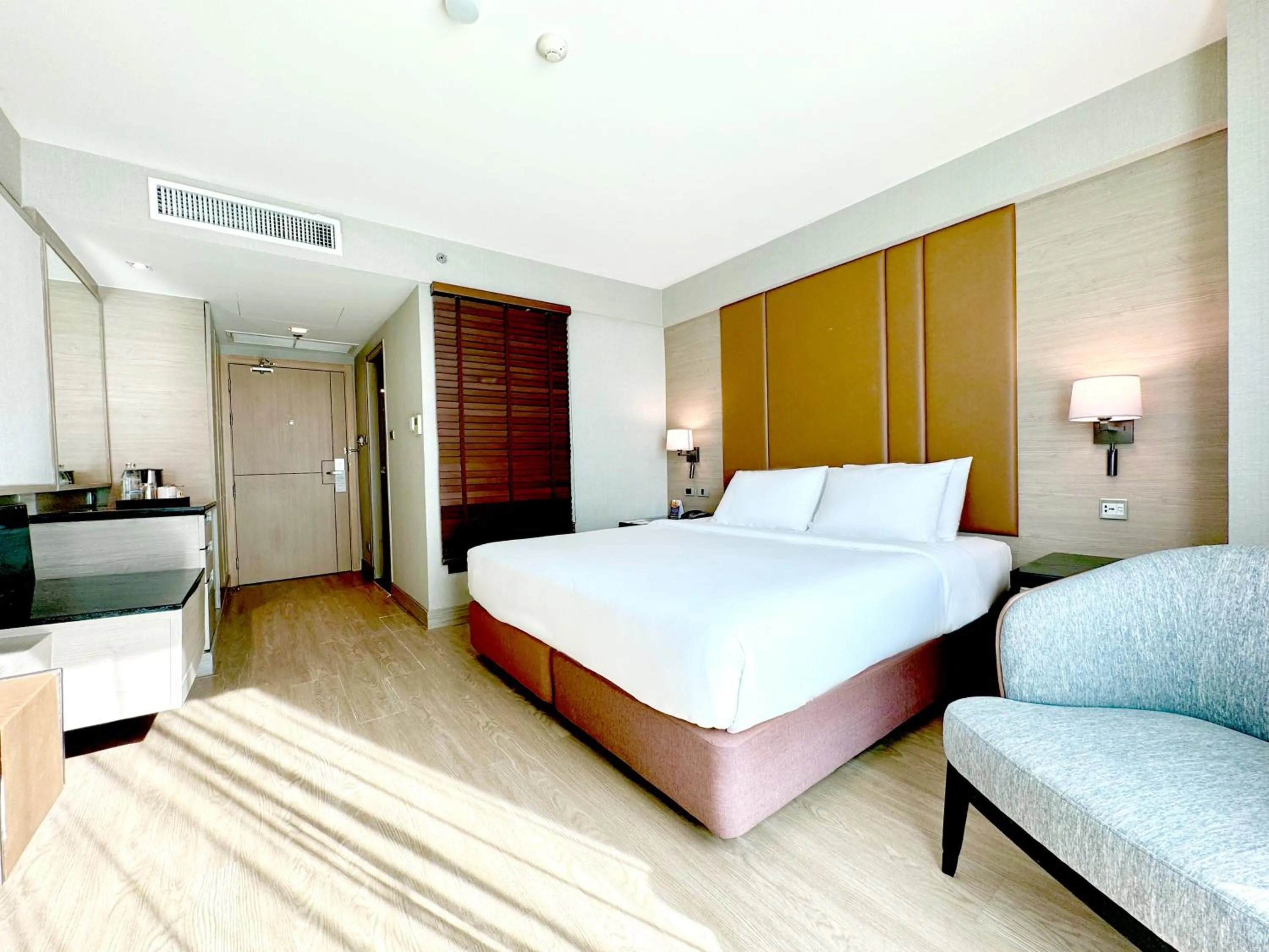 Bed in Ramada Sukhumvit Soi Eleven
