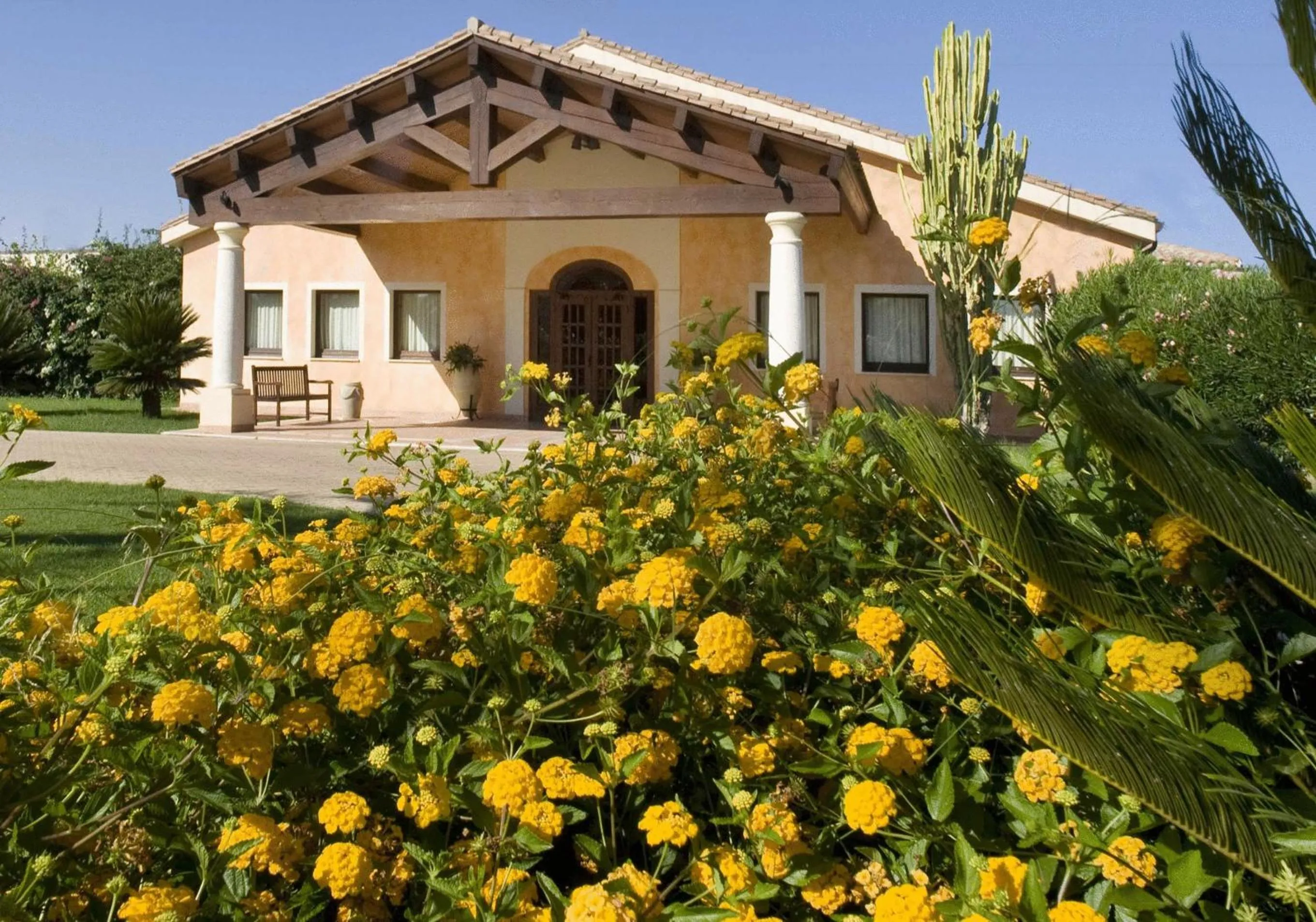 Facade/entrance in Lantana Resort Hotel&Apartments