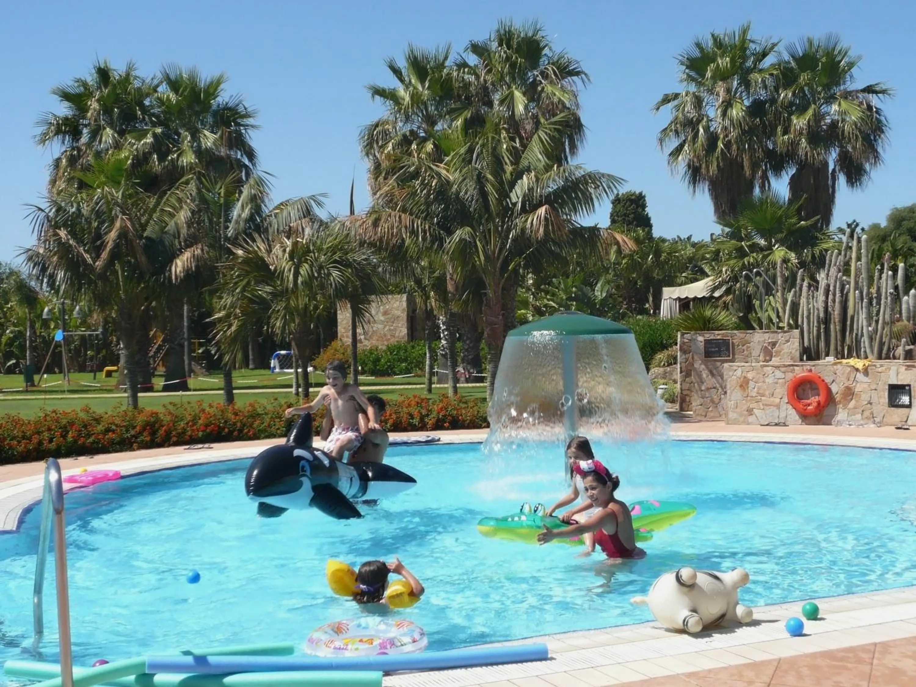 Swimming pool in Lantana Resort Hotel&Apartments