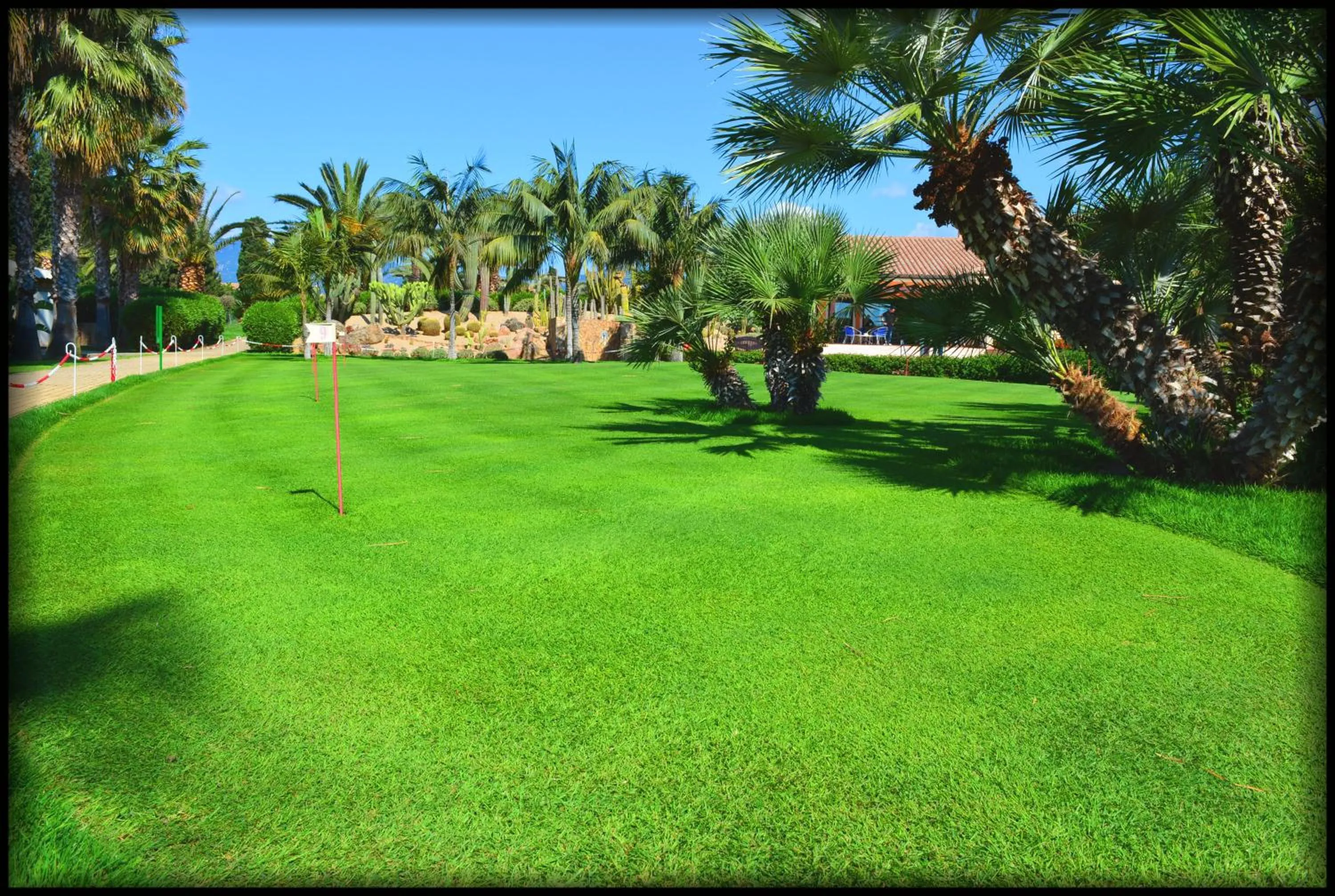 Garden in Lantana Resort Hotel&Apartments