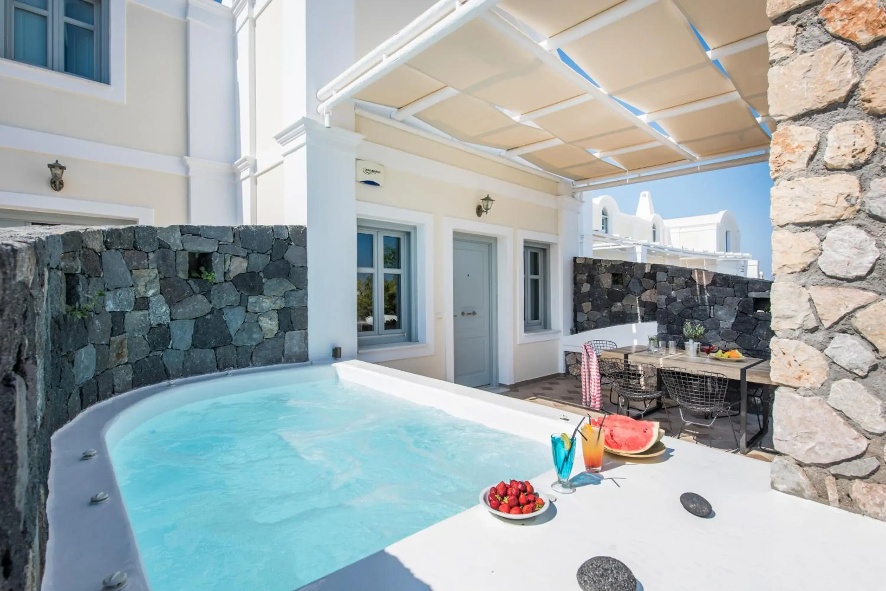 Three-Bedroom Villa with Outdoor Hot Tub - Calliste in Secret Earth Villas - Santorini Three-Bedroom Villa with Outdoor Hot Tub - Calliste in Secret Earth Villas - Santorini