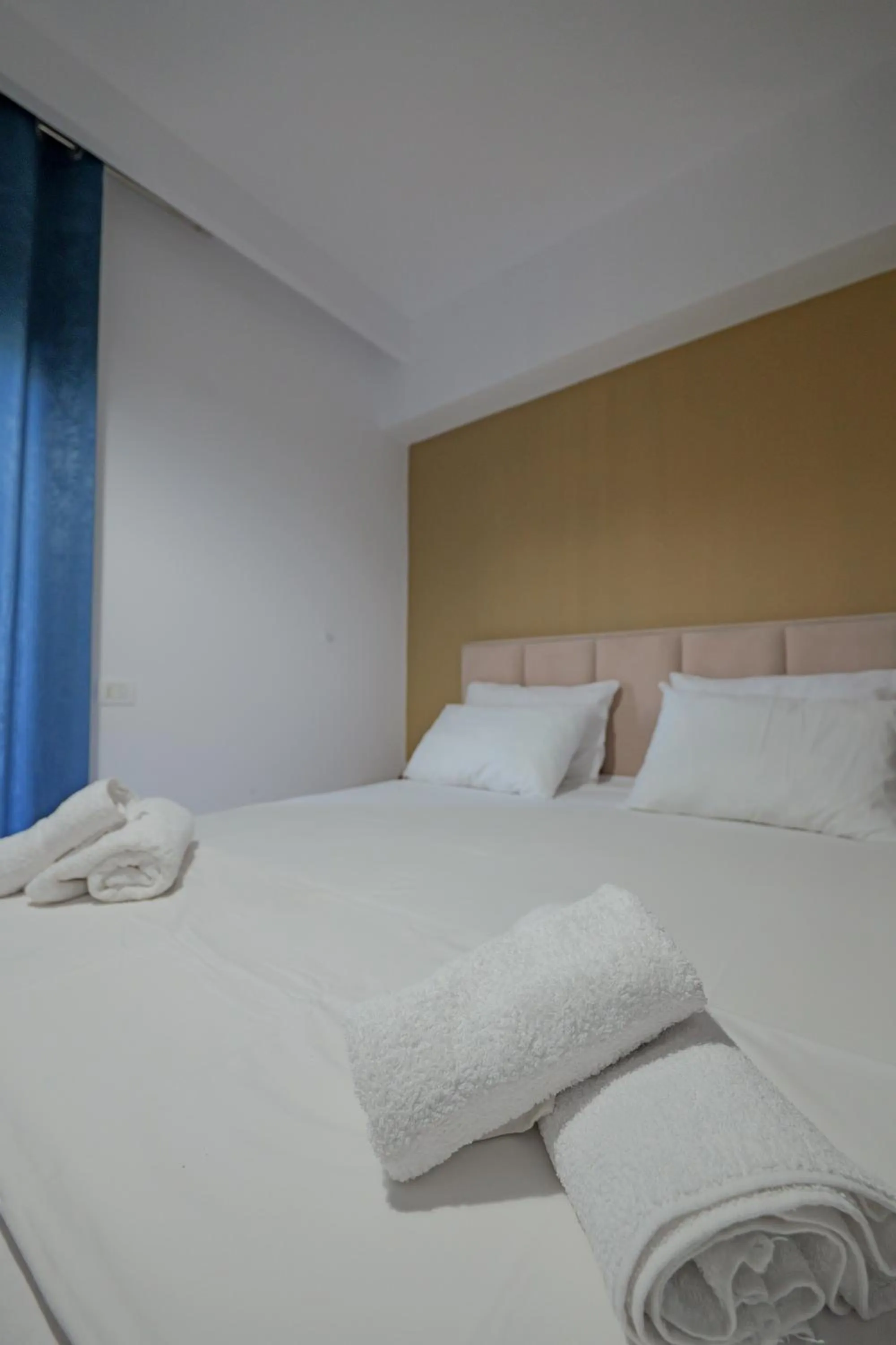 Bed in Hotel Holiday