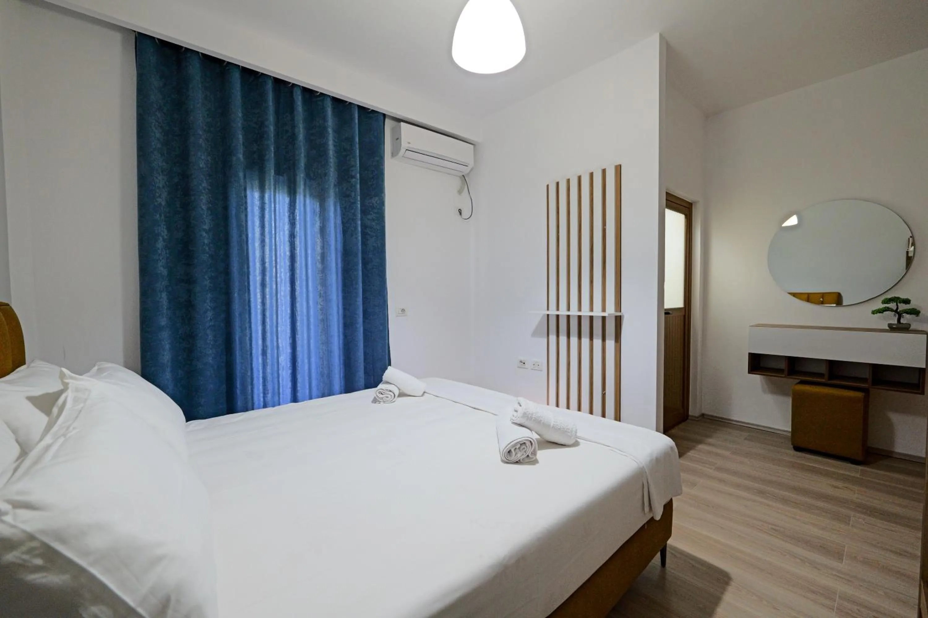 Bed in Hotel Holiday