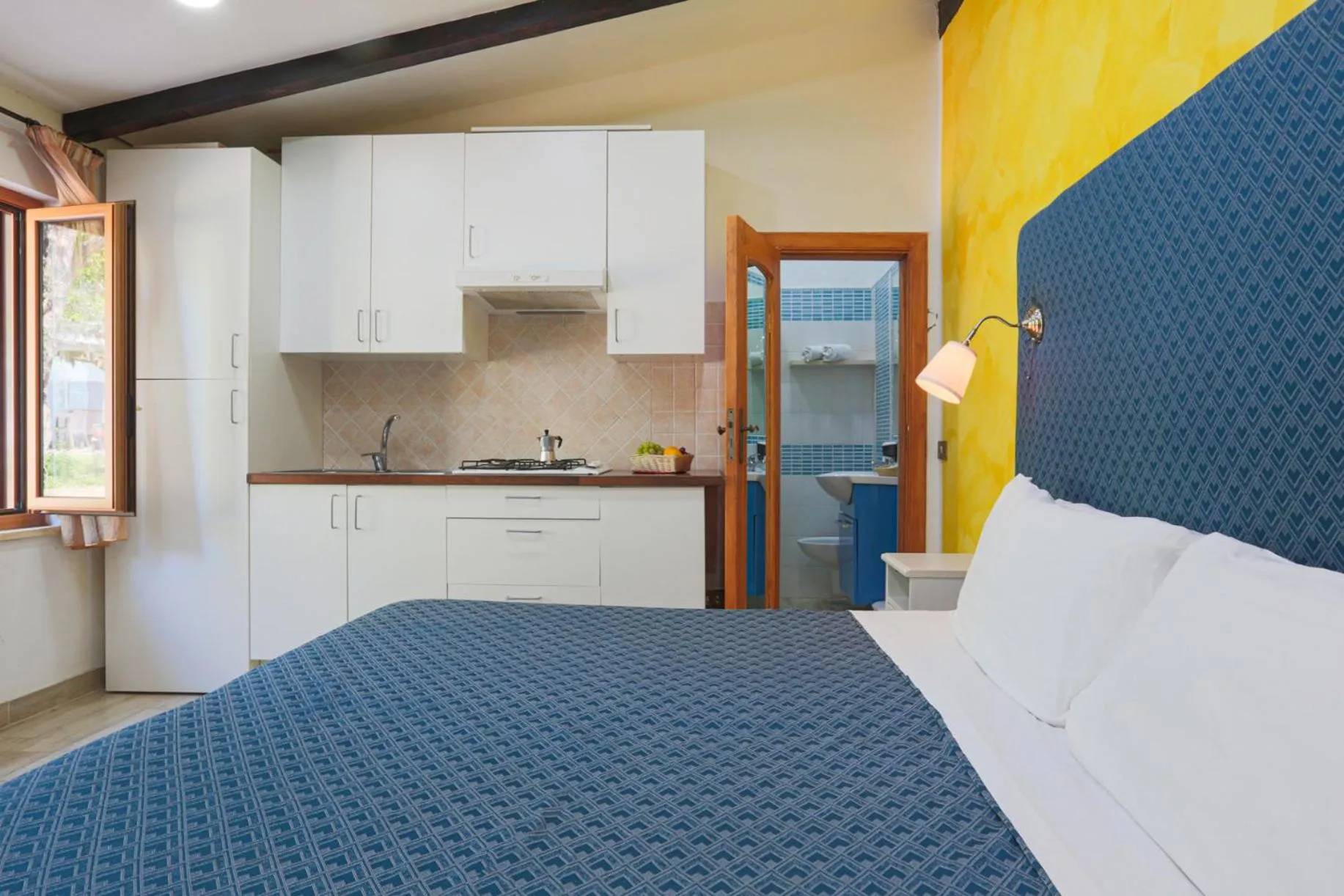 Kitchen or kitchenette, Bed in Relais Il Frantoio
