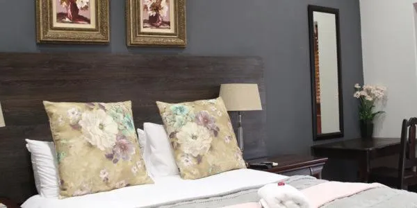 Bed in 93 on Celliers Guesthouse