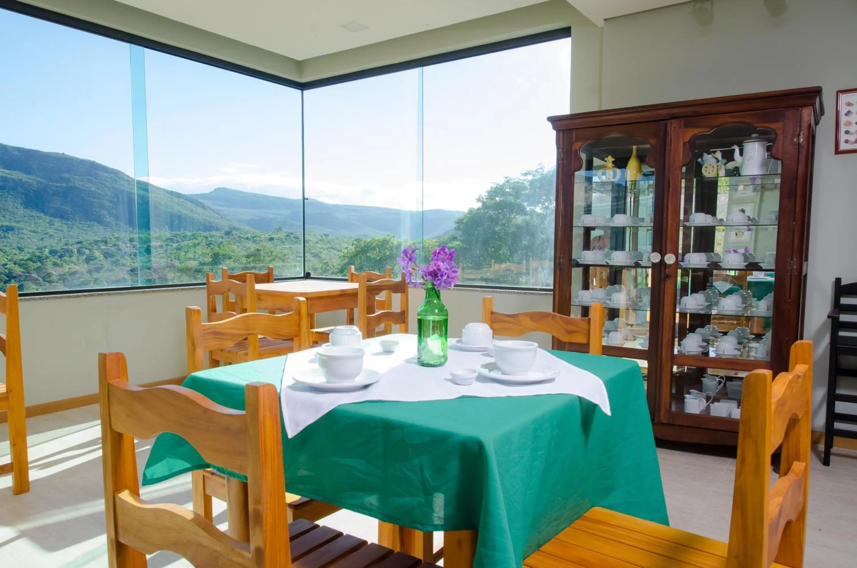 Restaurant/places to eat in Pousada Vie