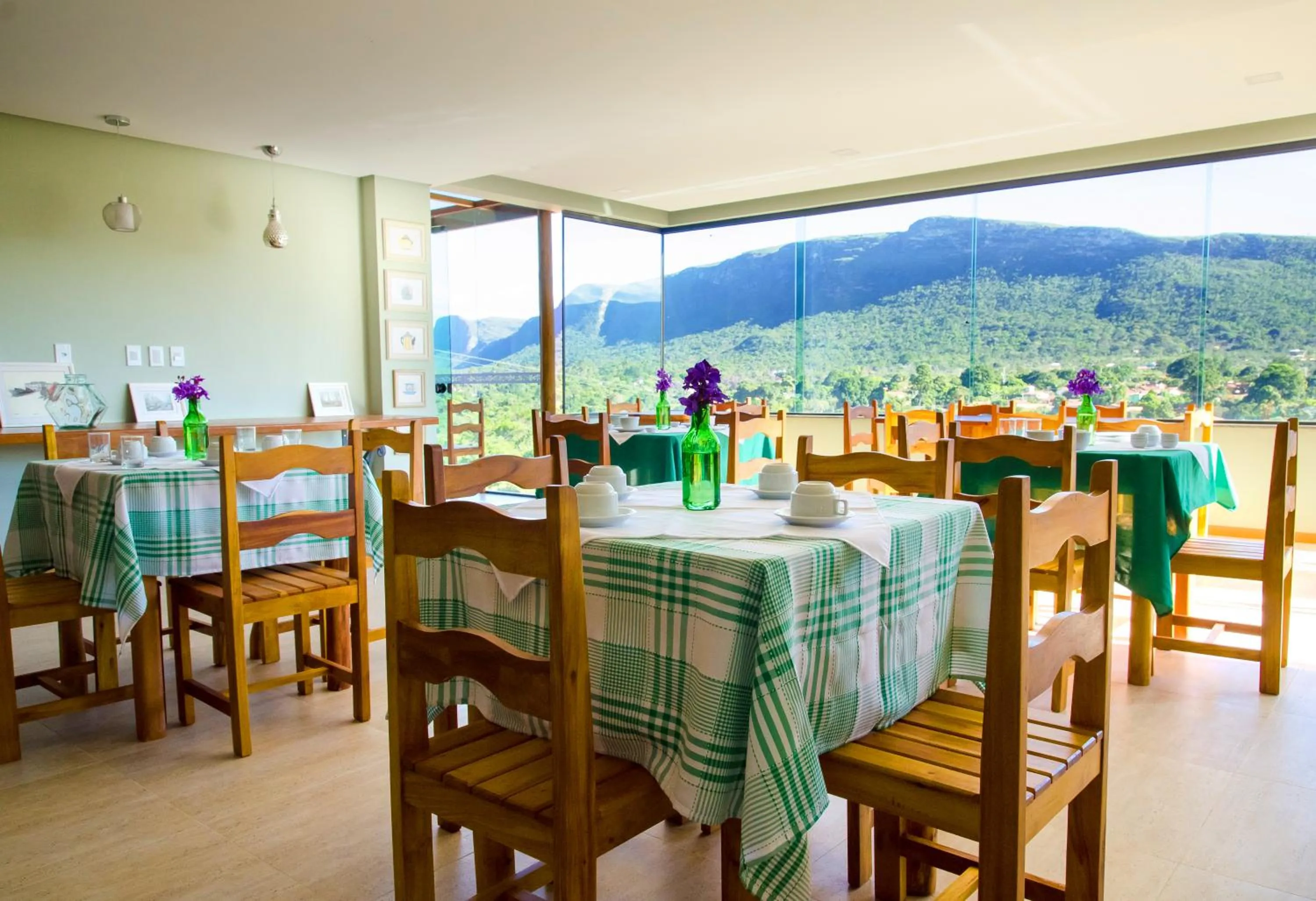 Restaurant/places to eat in Pousada Vie