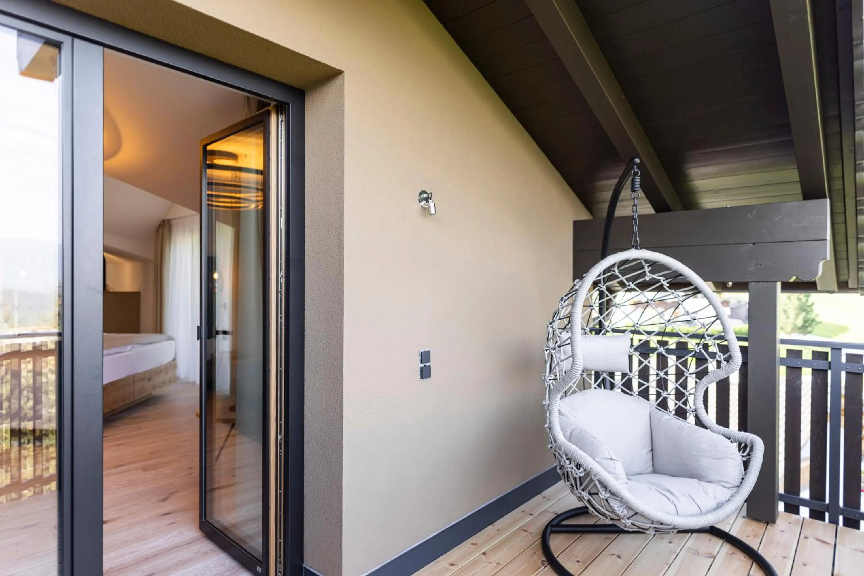 Balcony/Terrace, Bed in Hotel Baumwirt