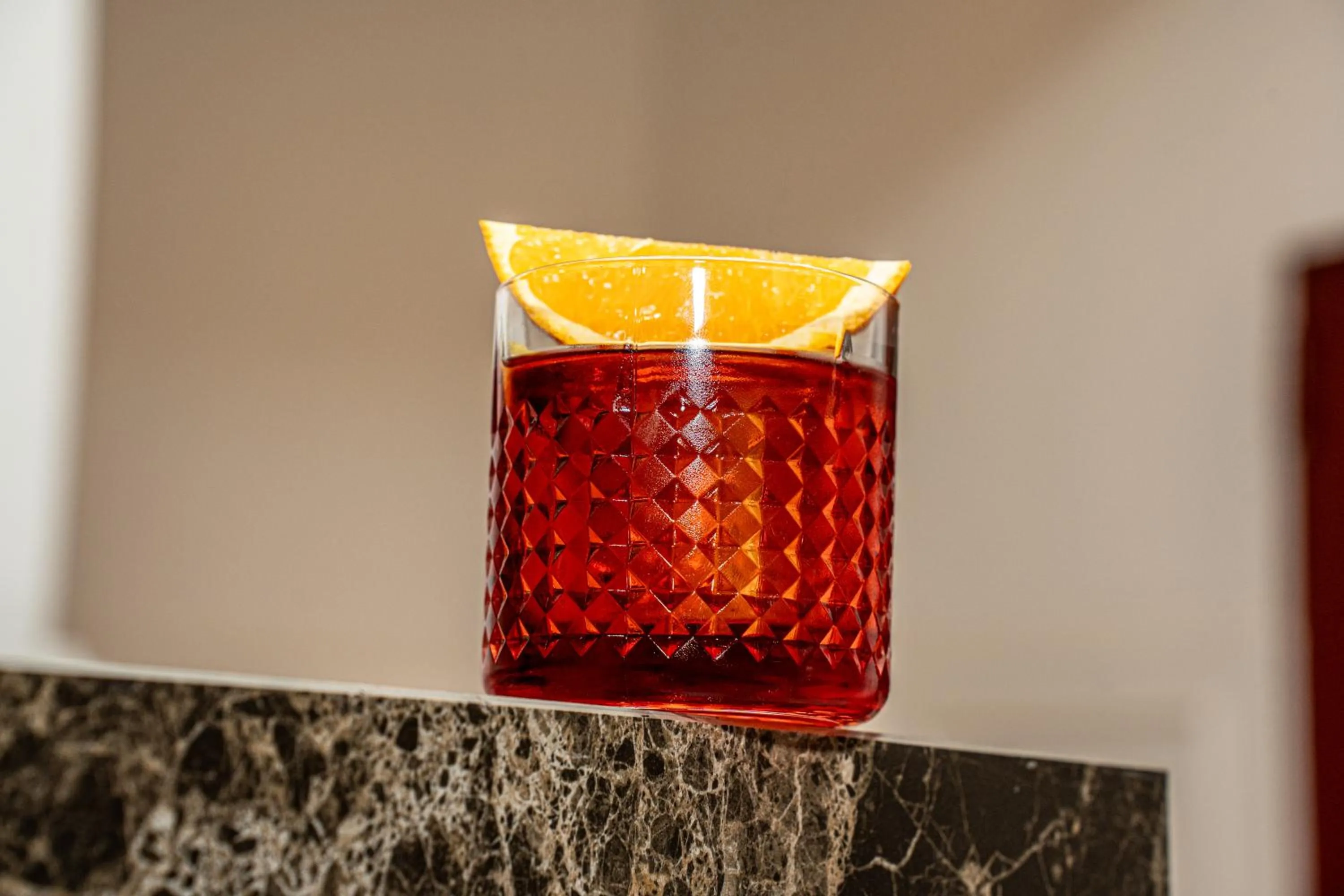 Restaurant/places to eat in Hotel Diamond